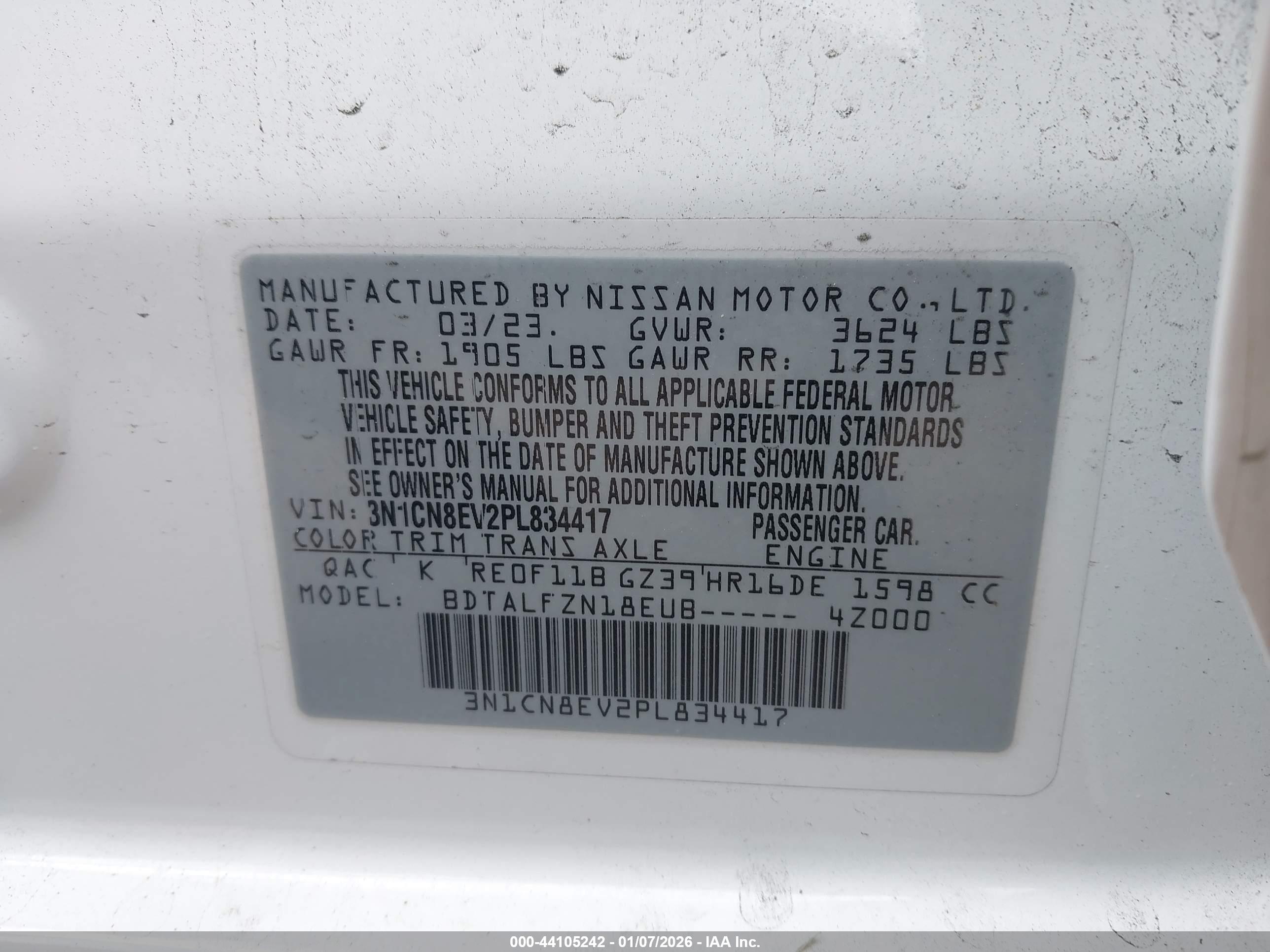 NISSAN VERSA image 9
