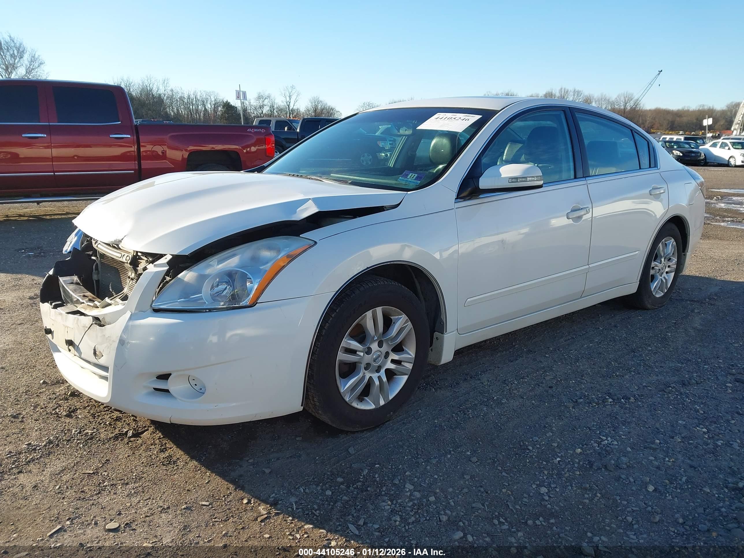NISSAN ALTIMA image 2