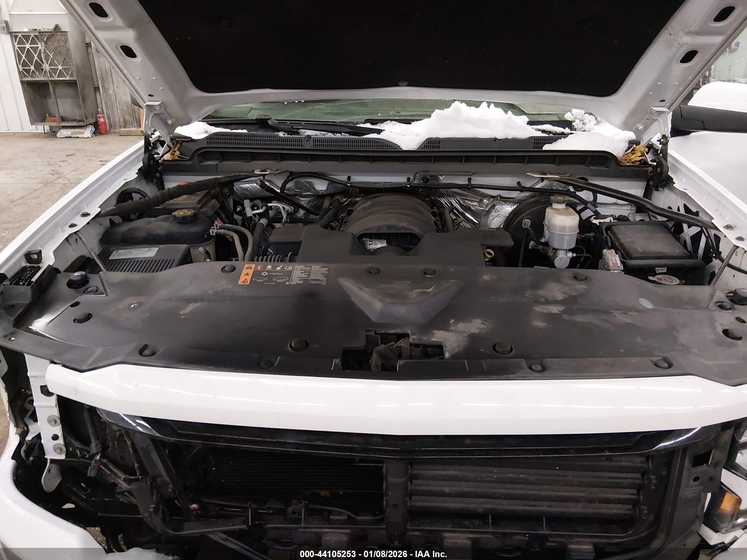 CHEVROLET SILVERADO image 10