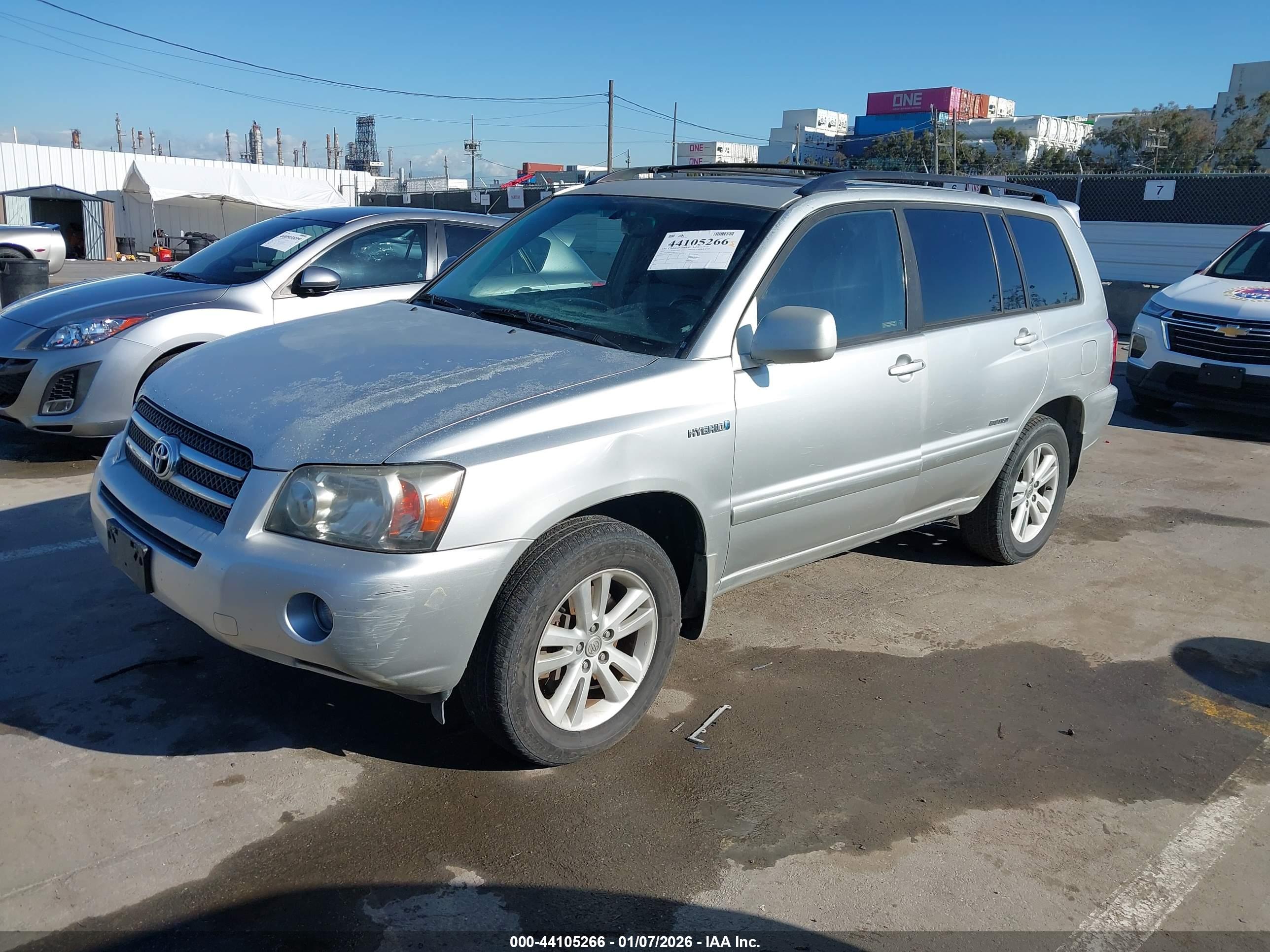 TOYOTA HIGHLANDER image 2
