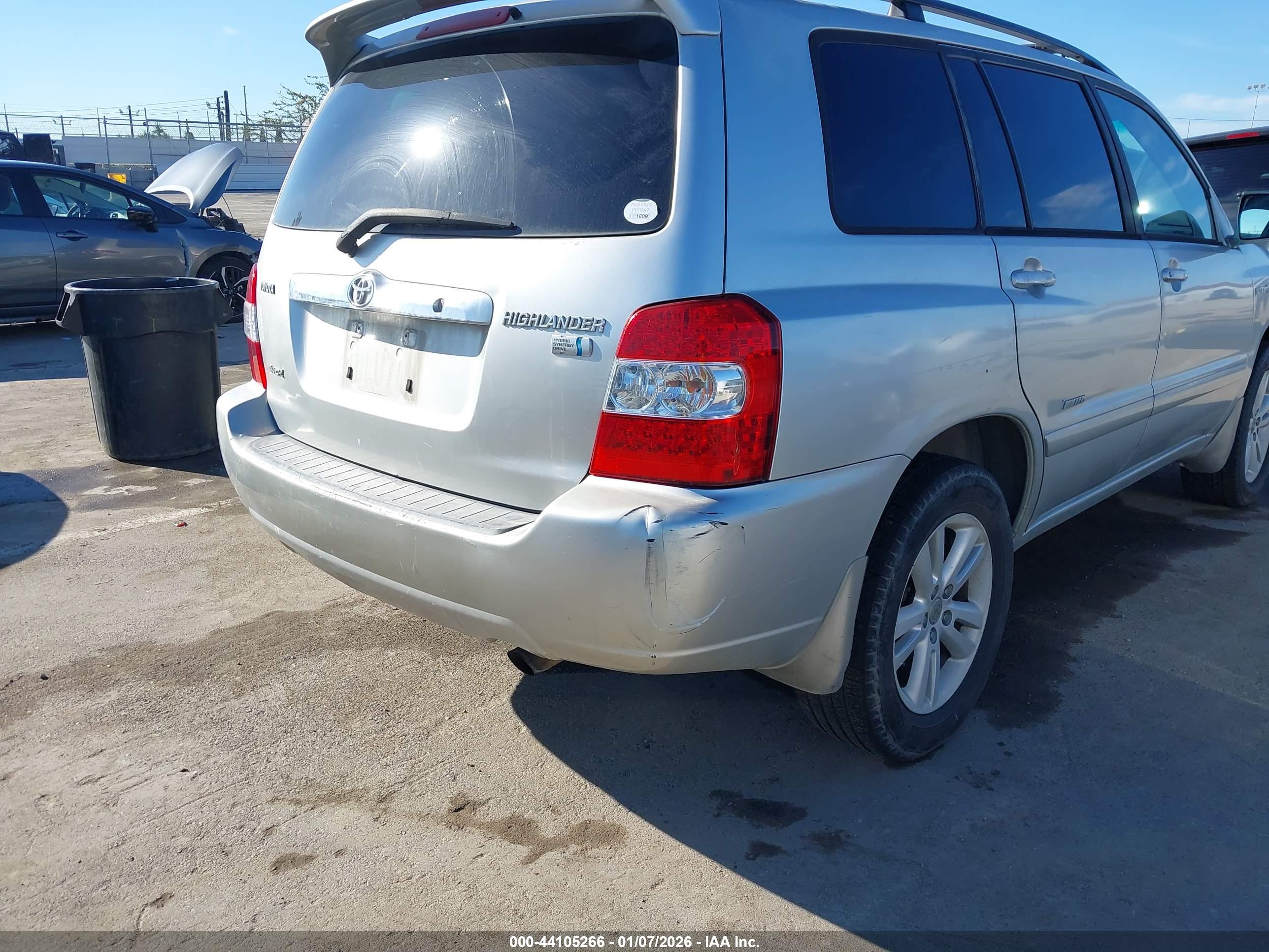TOYOTA HIGHLANDER image 6