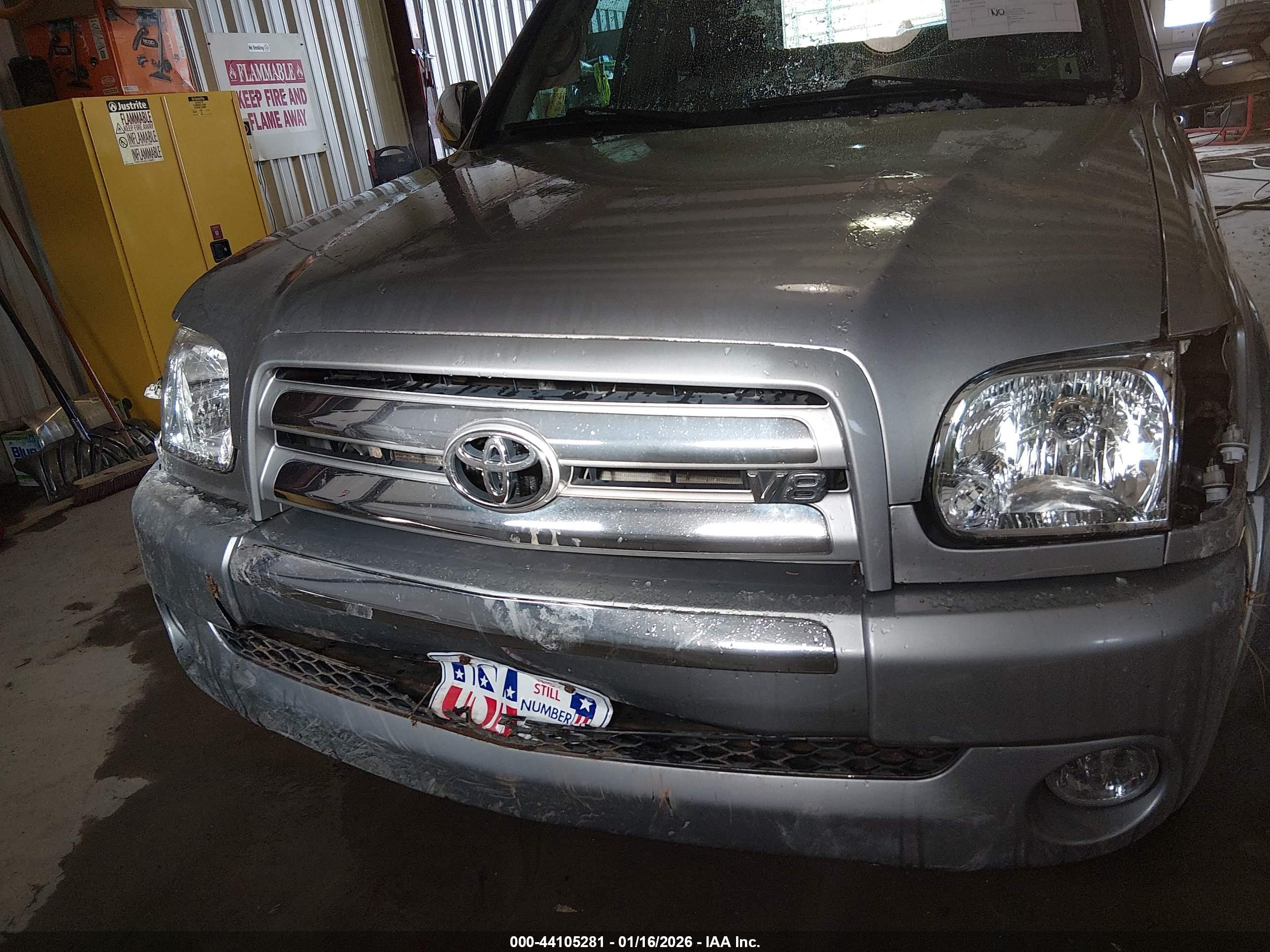TOYOTA TUNDRA image 6
