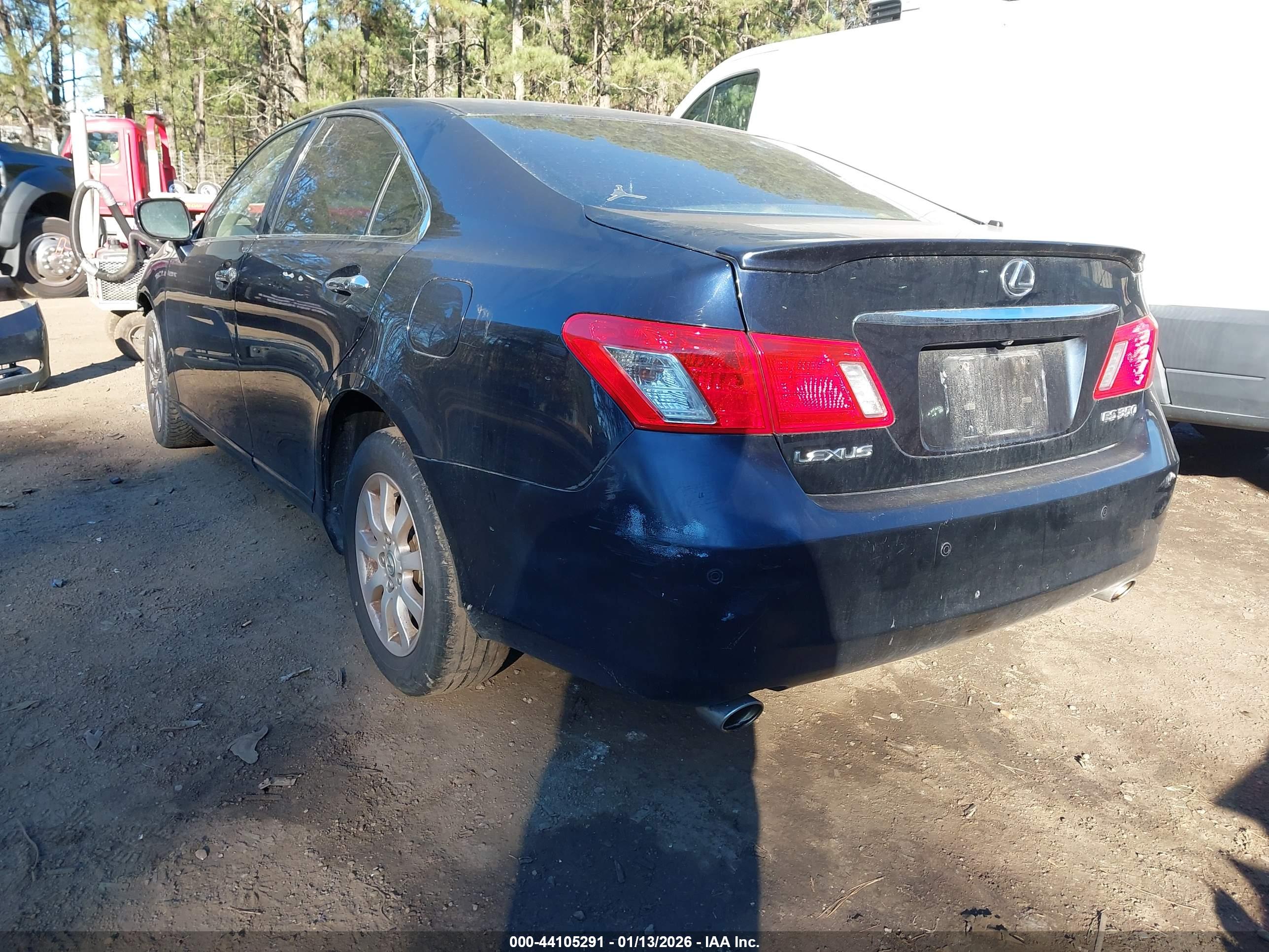 LEXUS ES image 3