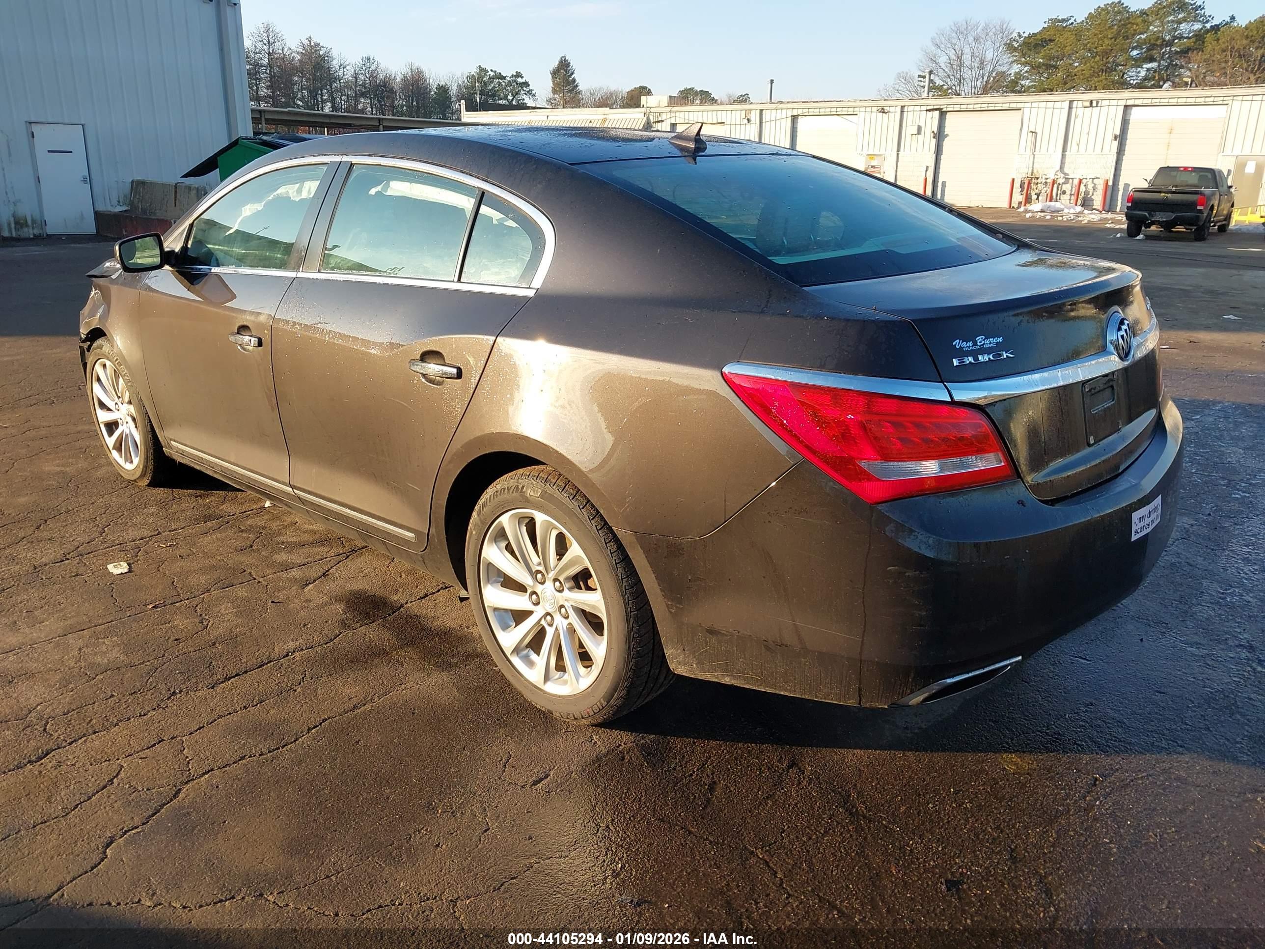 BUICK LACROSSE image 3