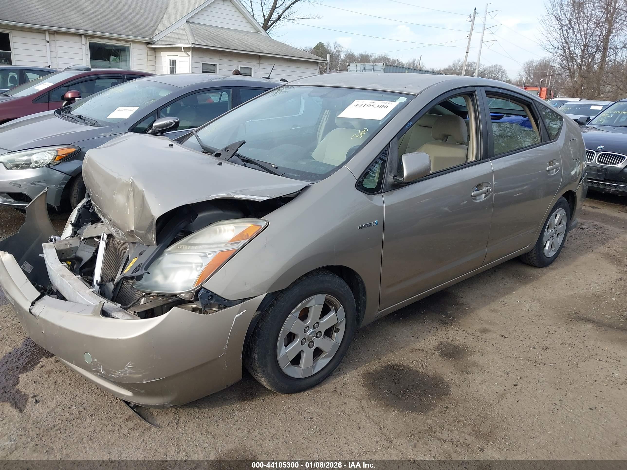 TOYOTA PRIUS image 2