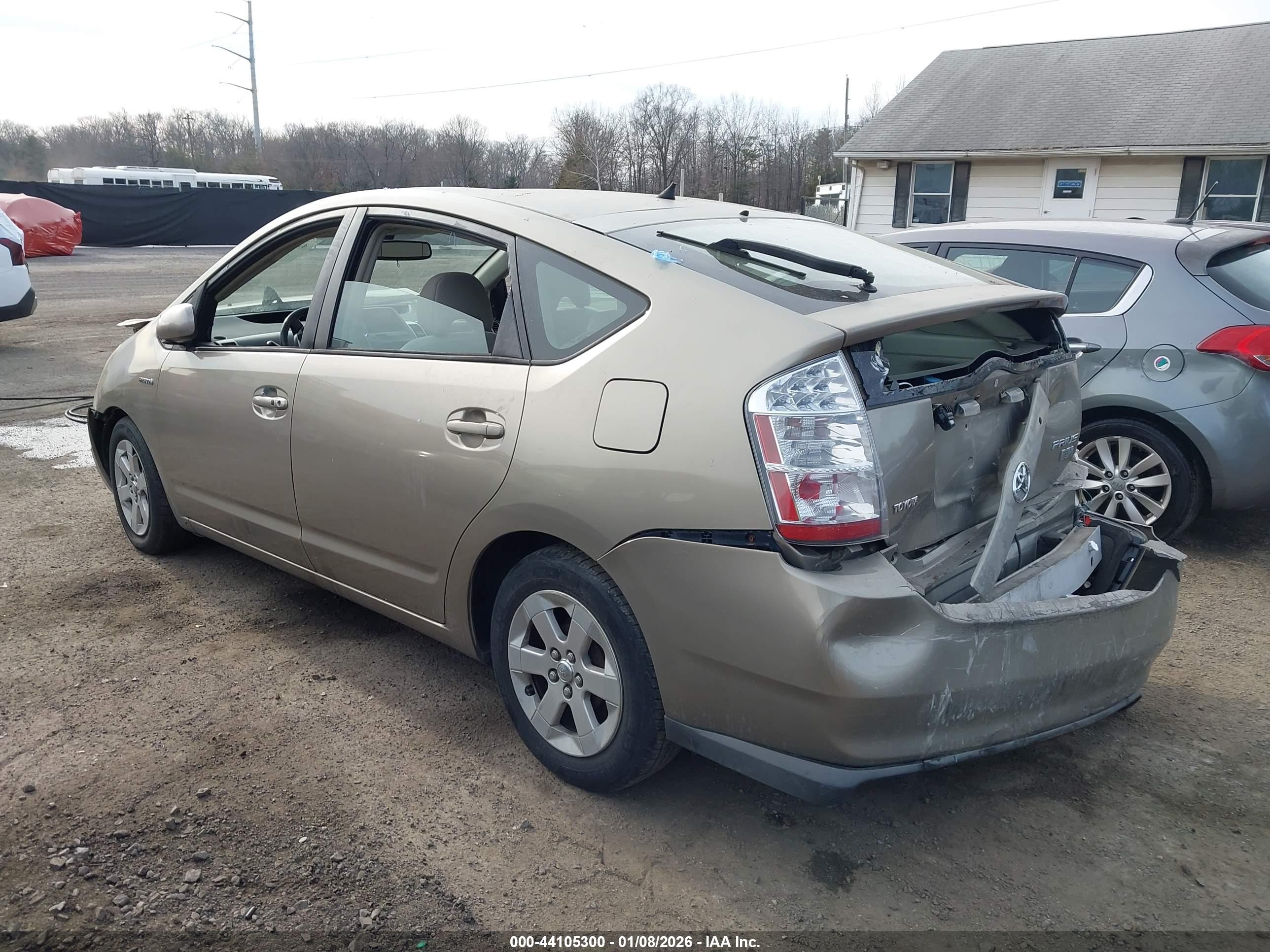TOYOTA PRIUS image 3