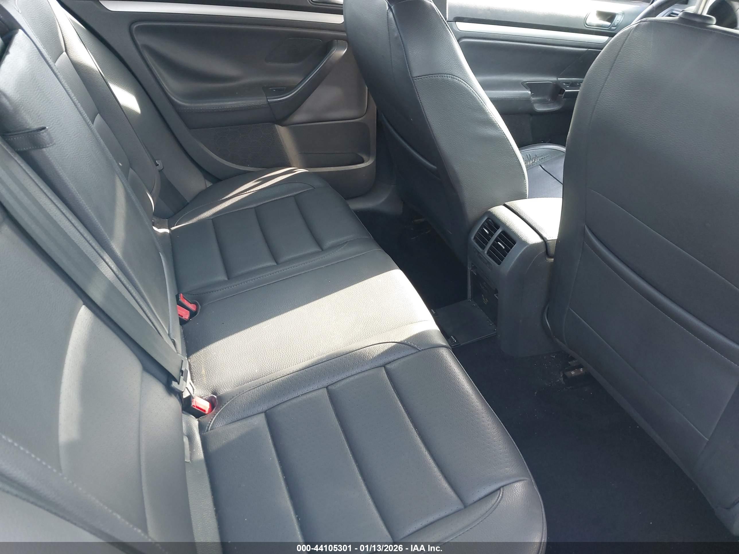 VOLKSWAGEN JETTA image 8