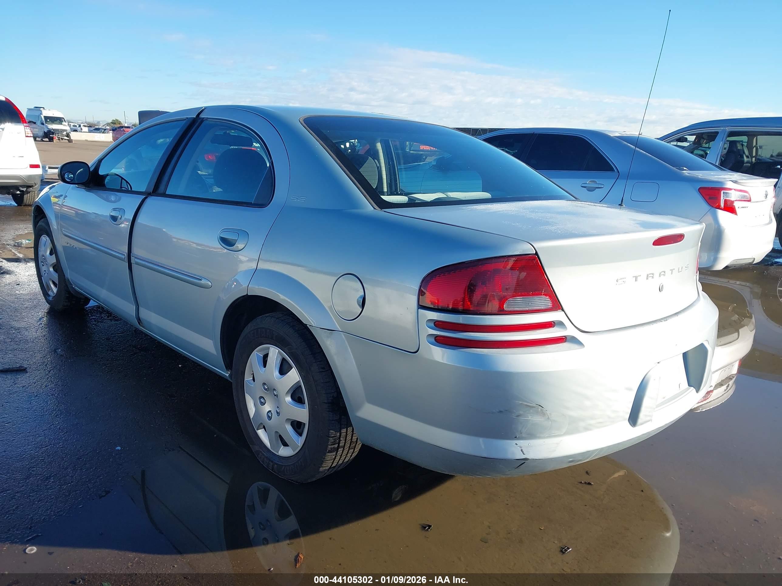DODGE STRATUS image 6