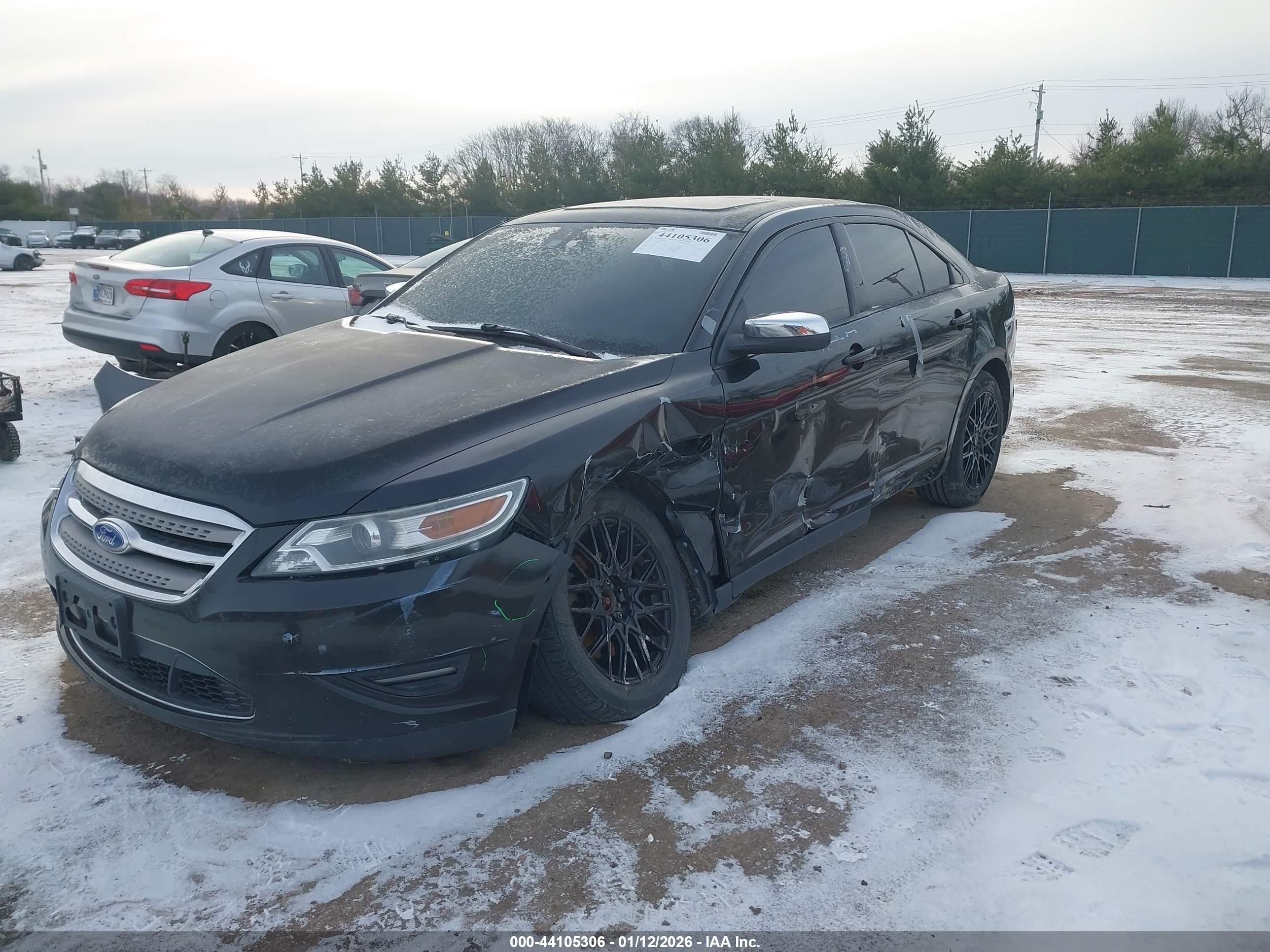 FORD TAURUS image 2