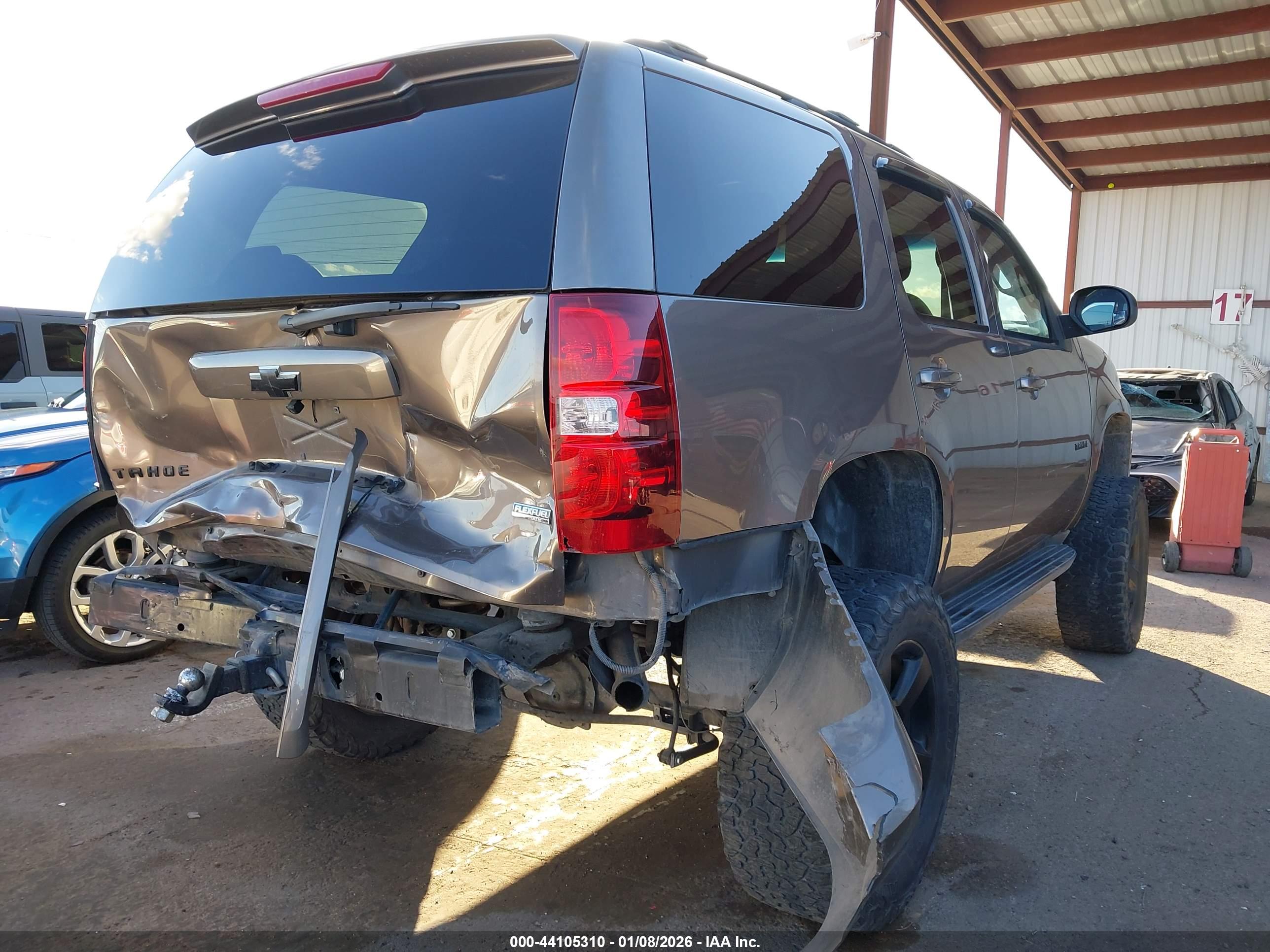 CHEVROLET TAHOE image 4