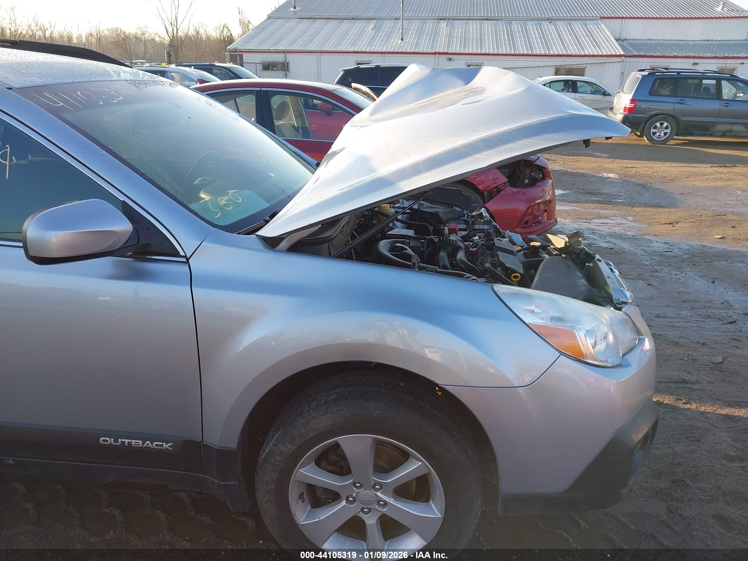SUBARU OUTBACK image 6