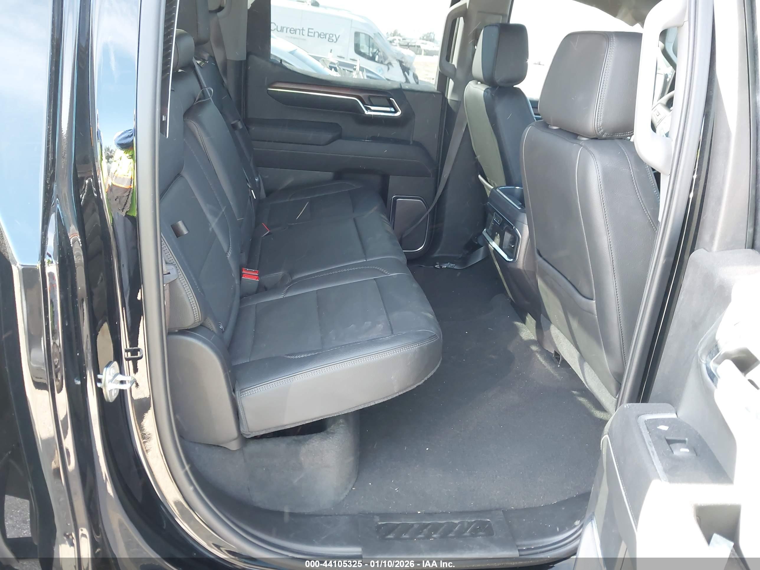 GMC SIERRA image 8