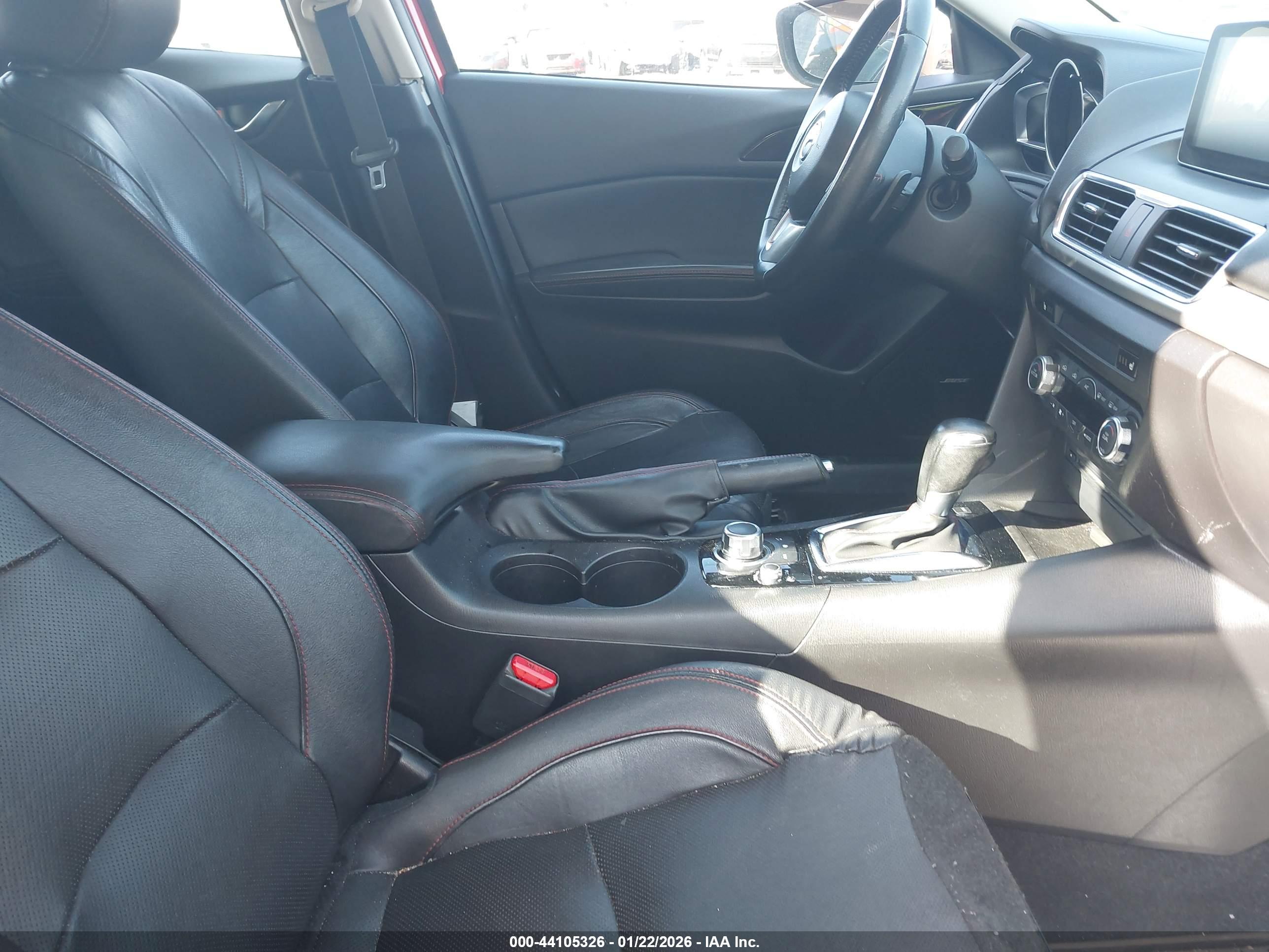 MAZDA MAZDA3 image 5