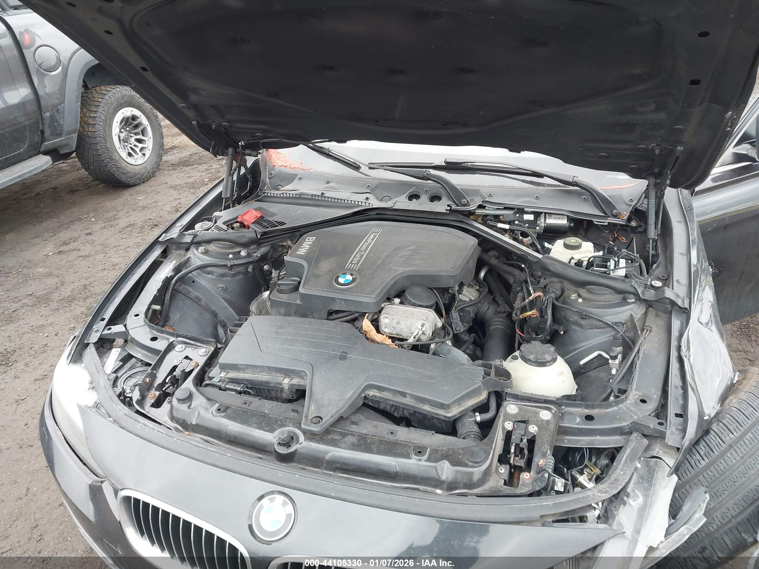 BMW 328I image 10