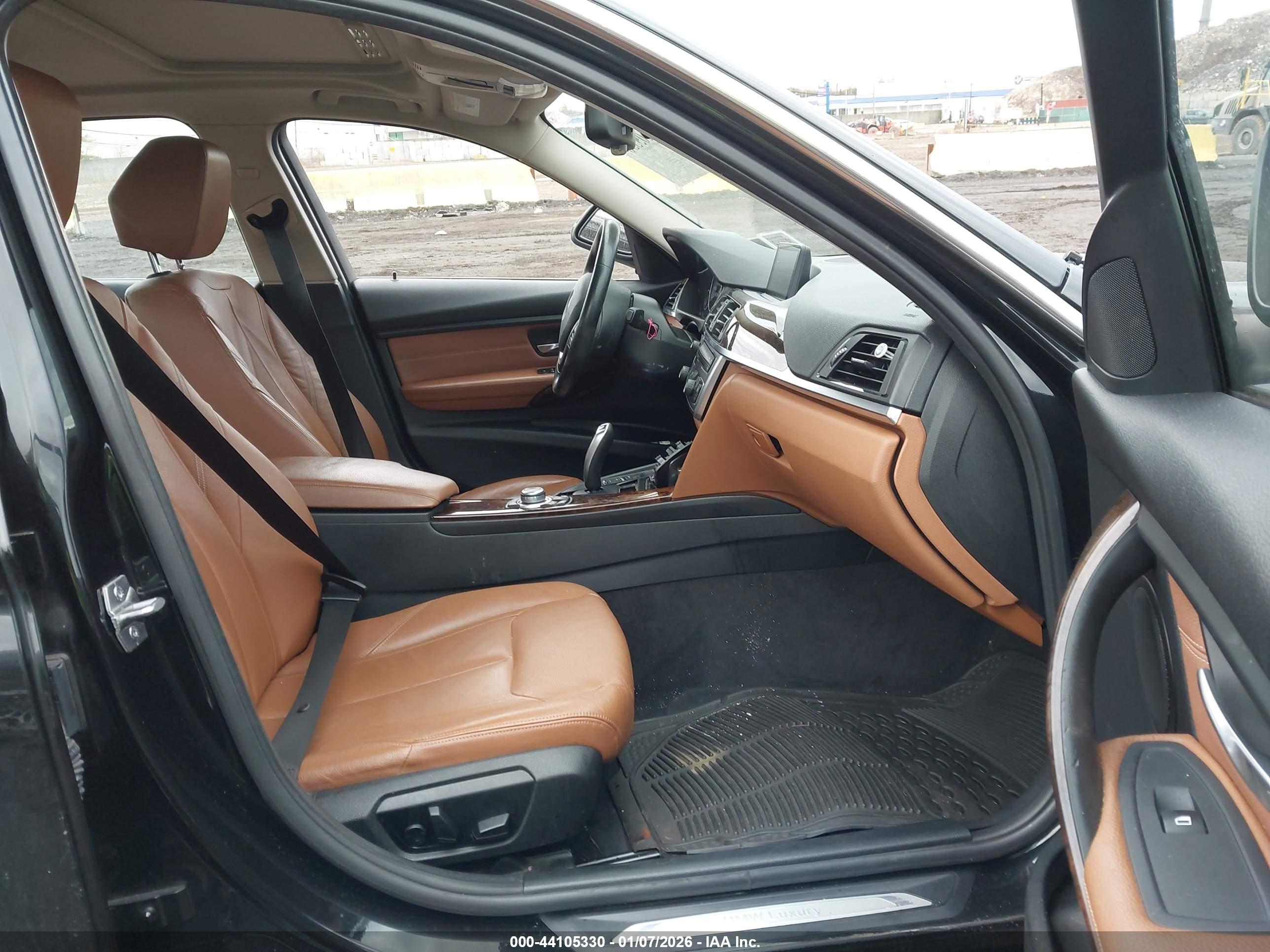 BMW 328I image 5