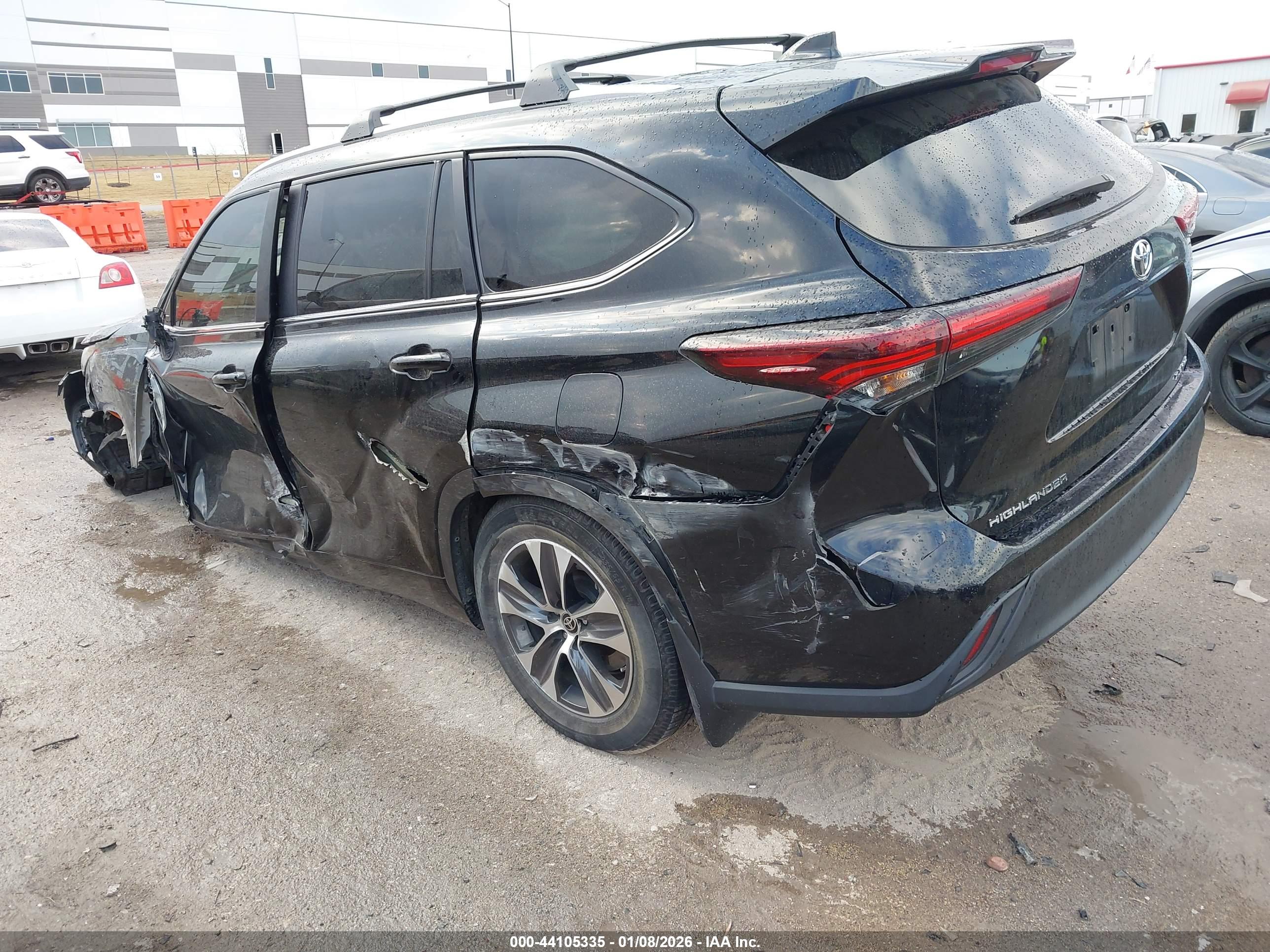 TOYOTA HIGHLANDER image 3
