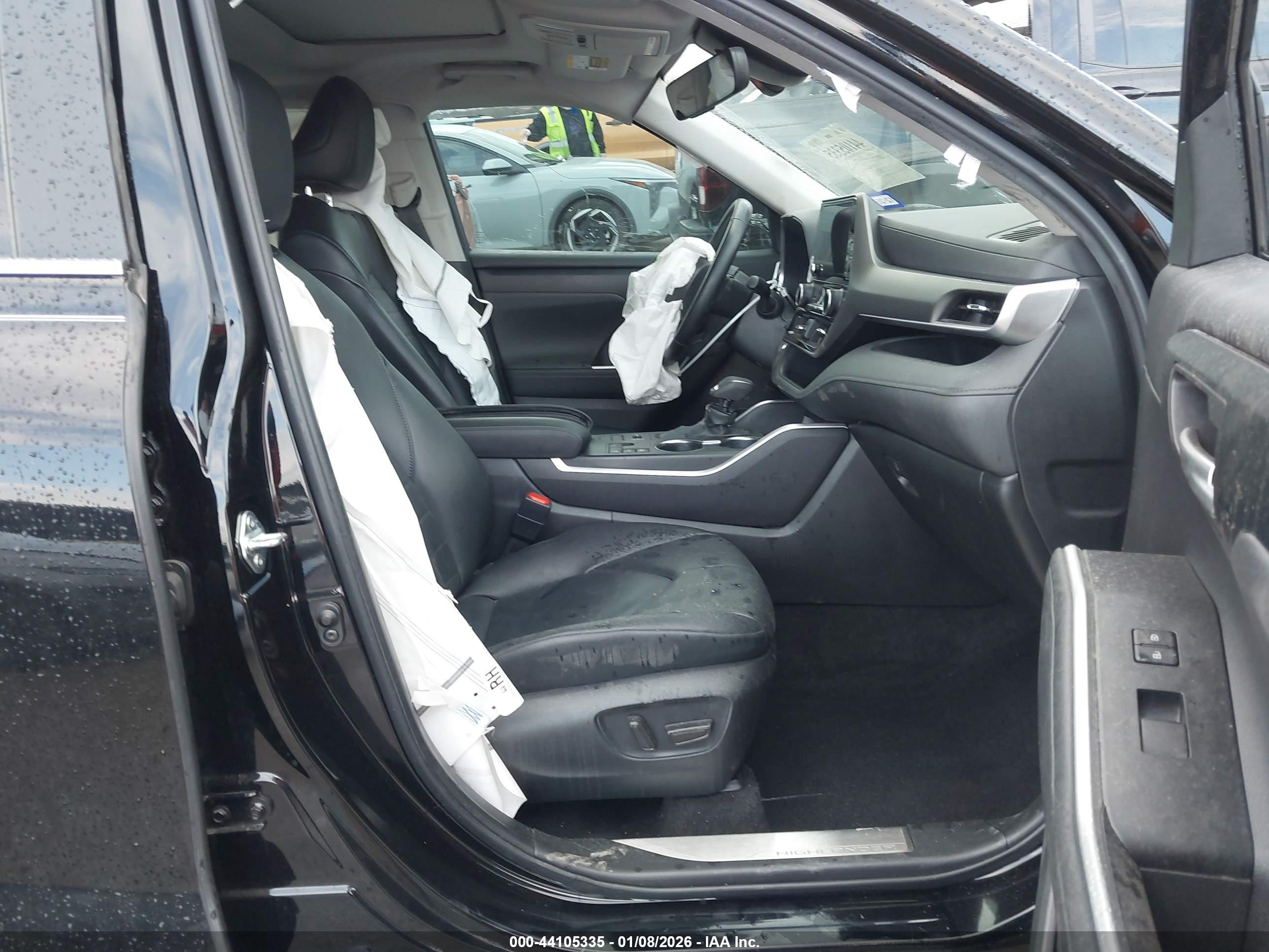 TOYOTA HIGHLANDER image 5