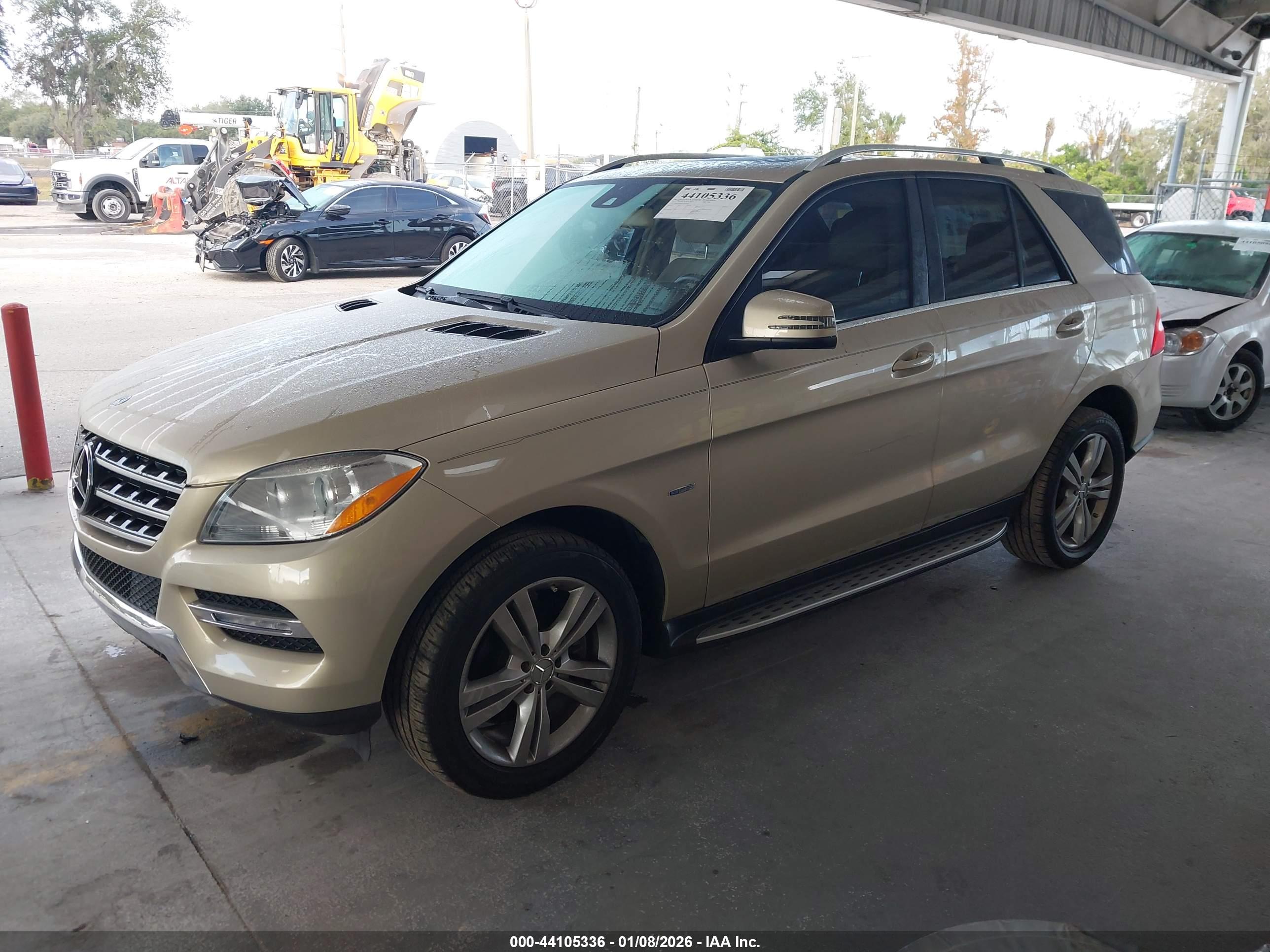 MERCEDES-BENZ ML image 2