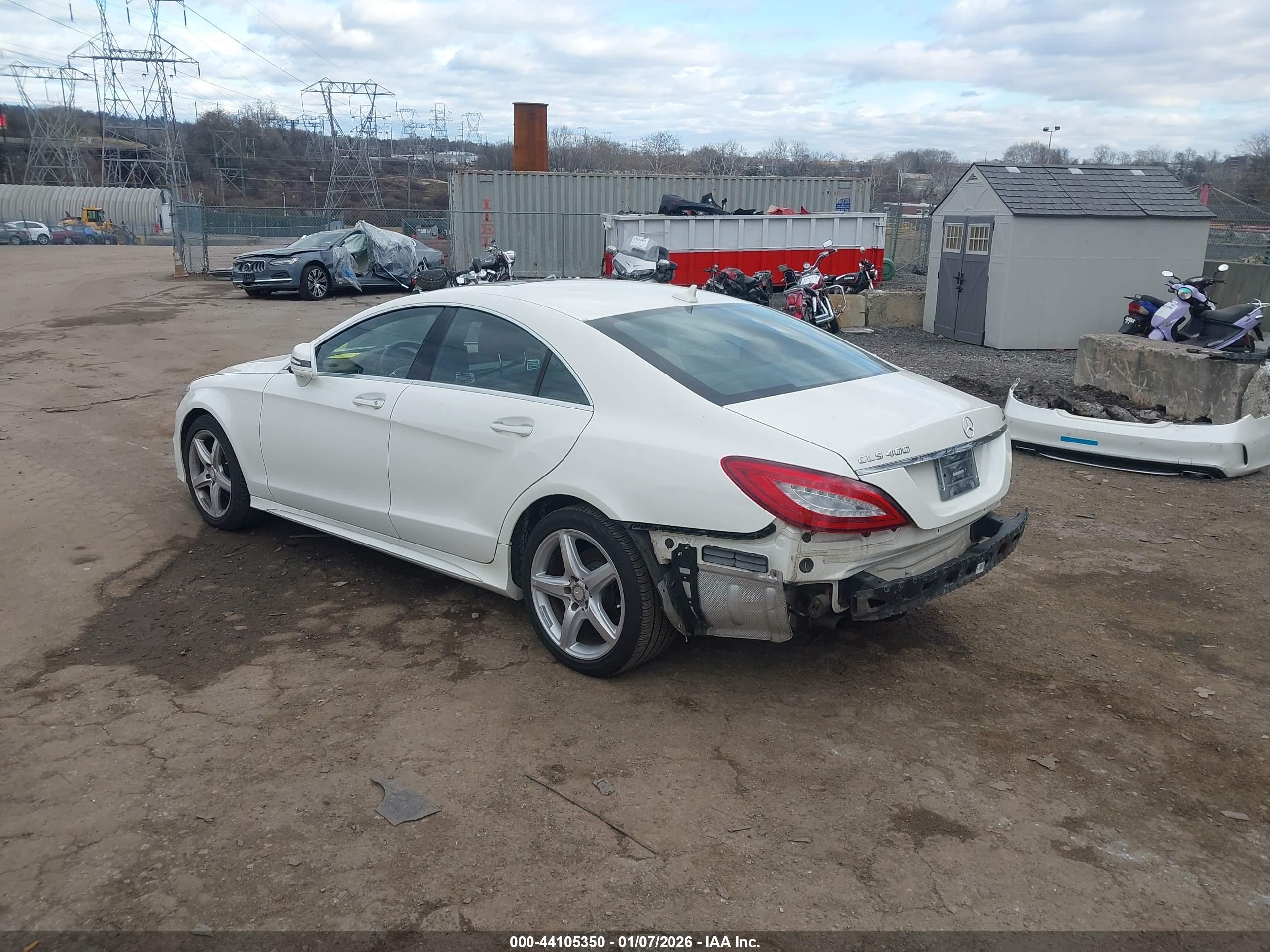 MERCEDES-BENZ CLS image 3