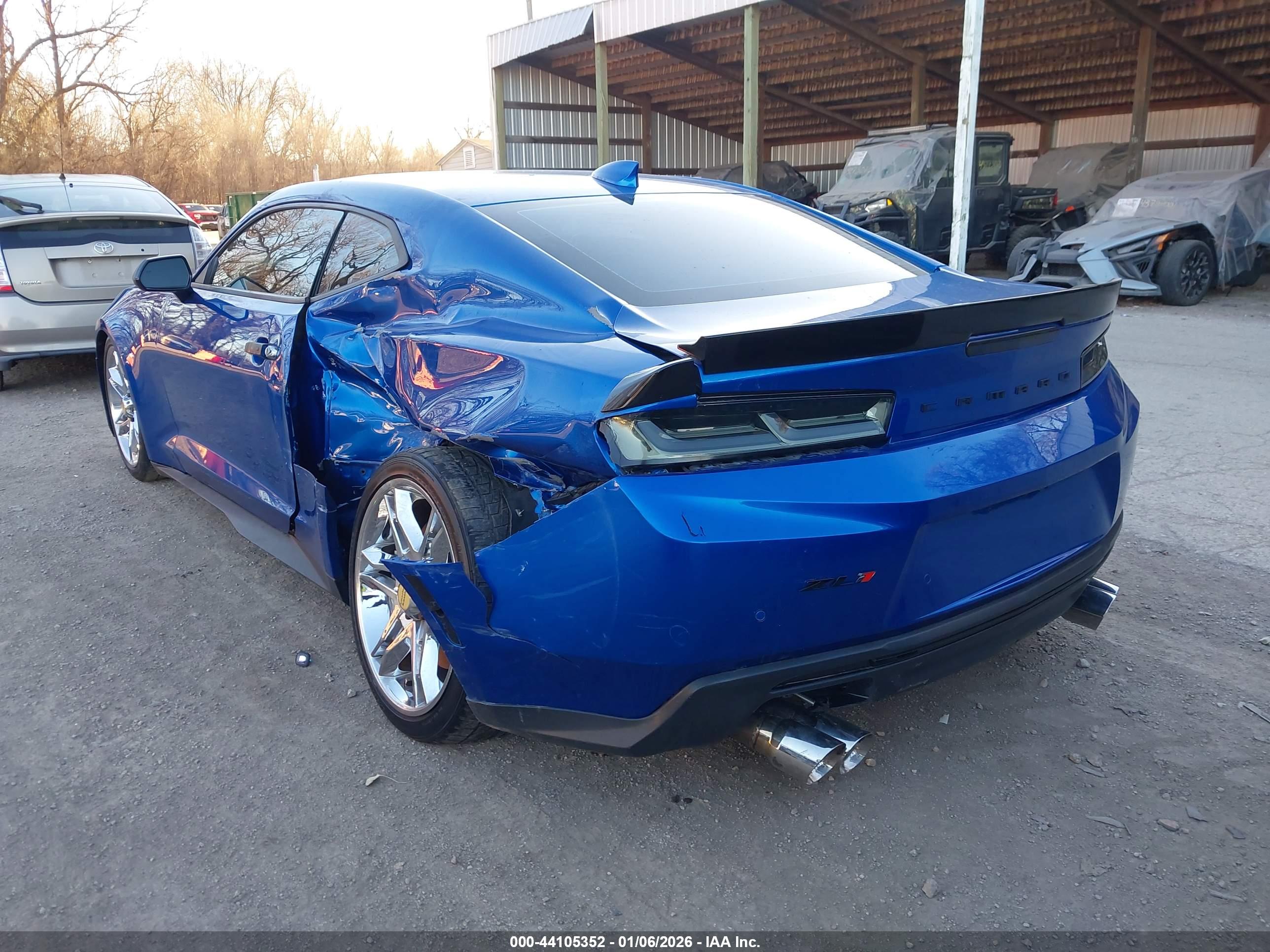 CHEVROLET CAMARO image 3