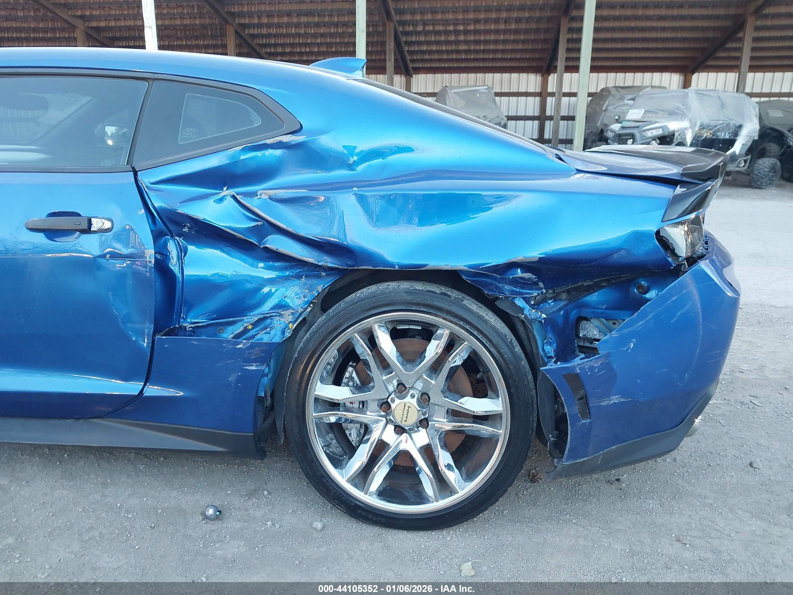 CHEVROLET CAMARO image 6