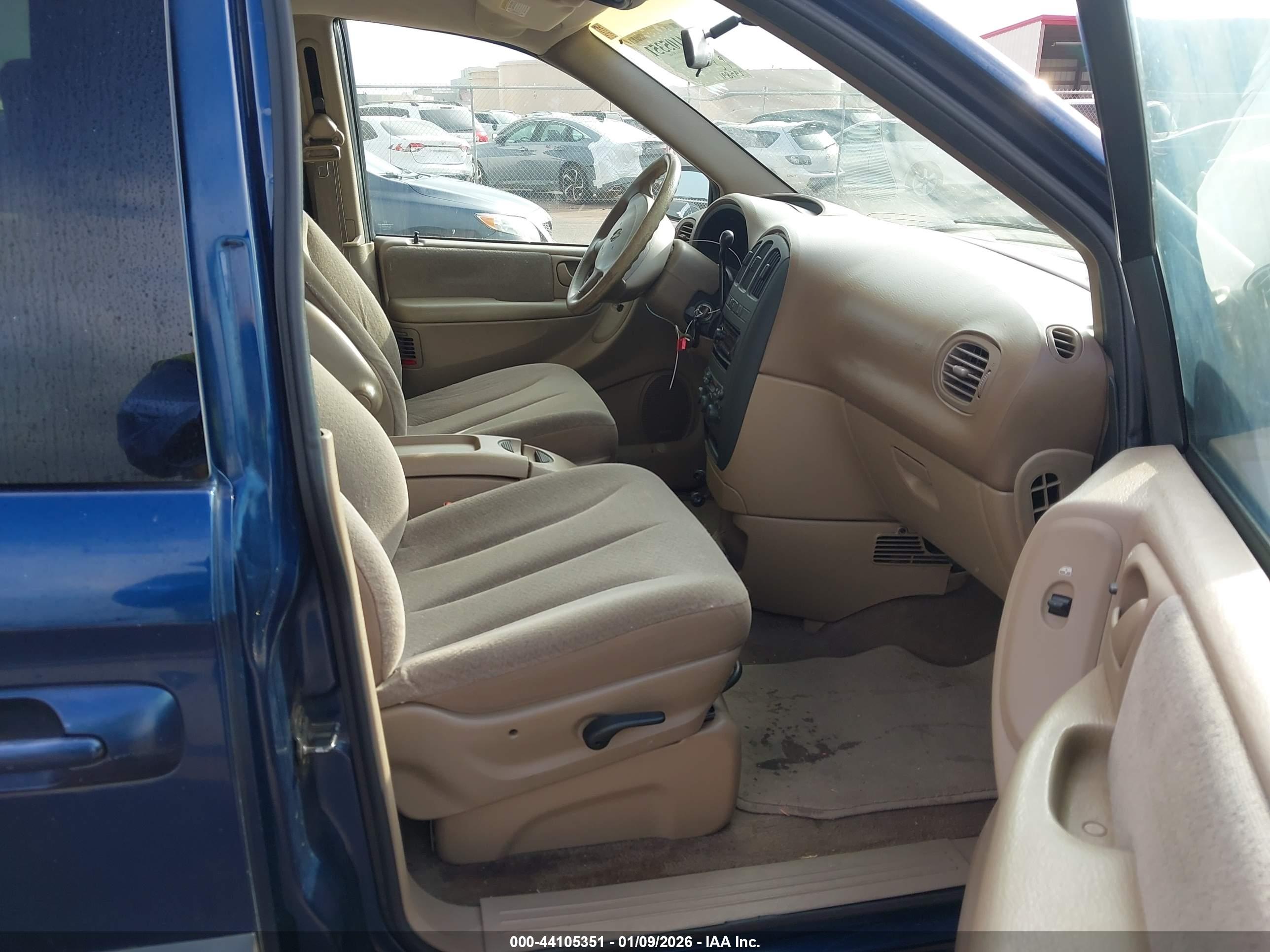 DODGE GRAND image 5
