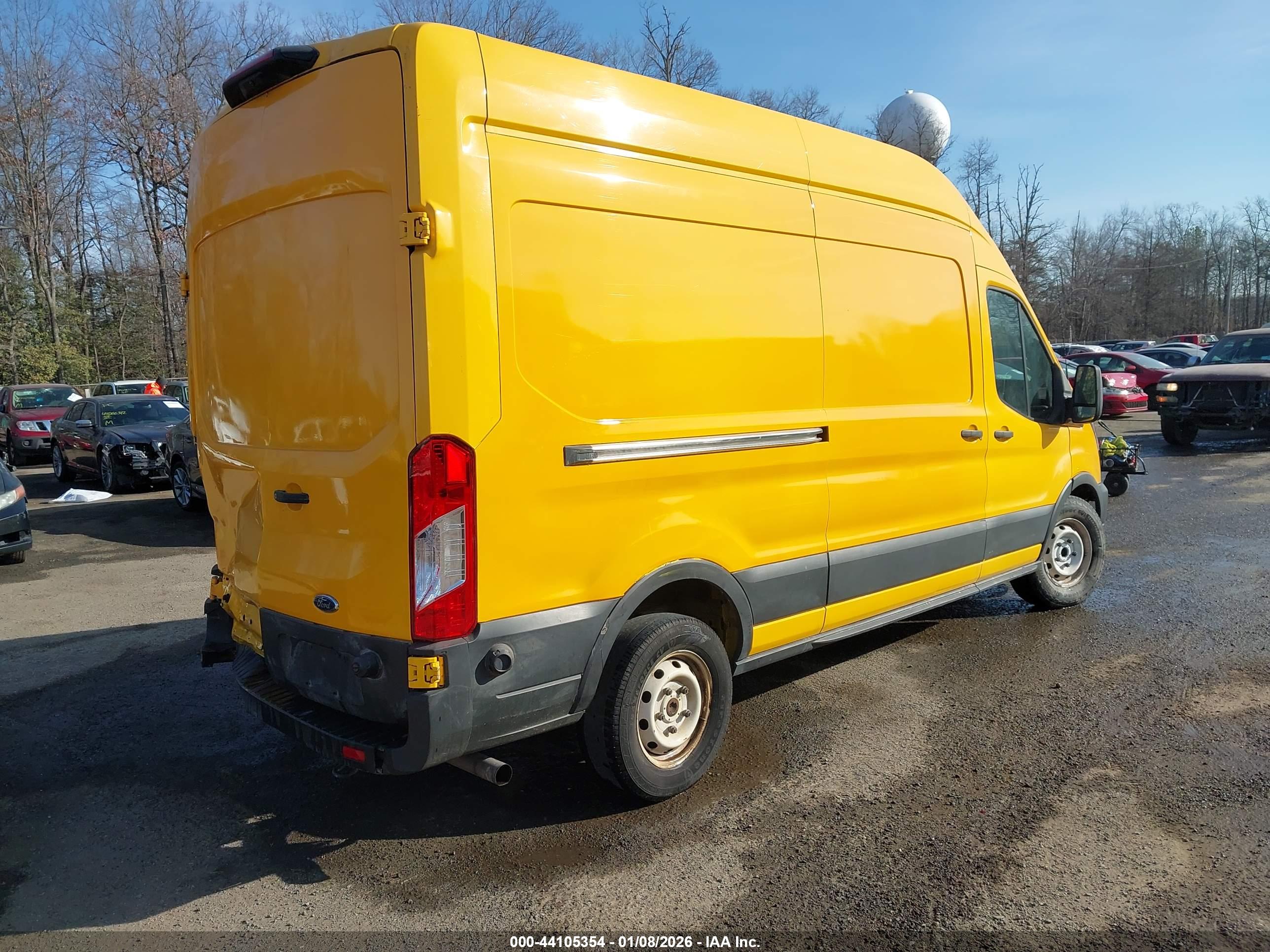FORD TRANSIT-250 image 4