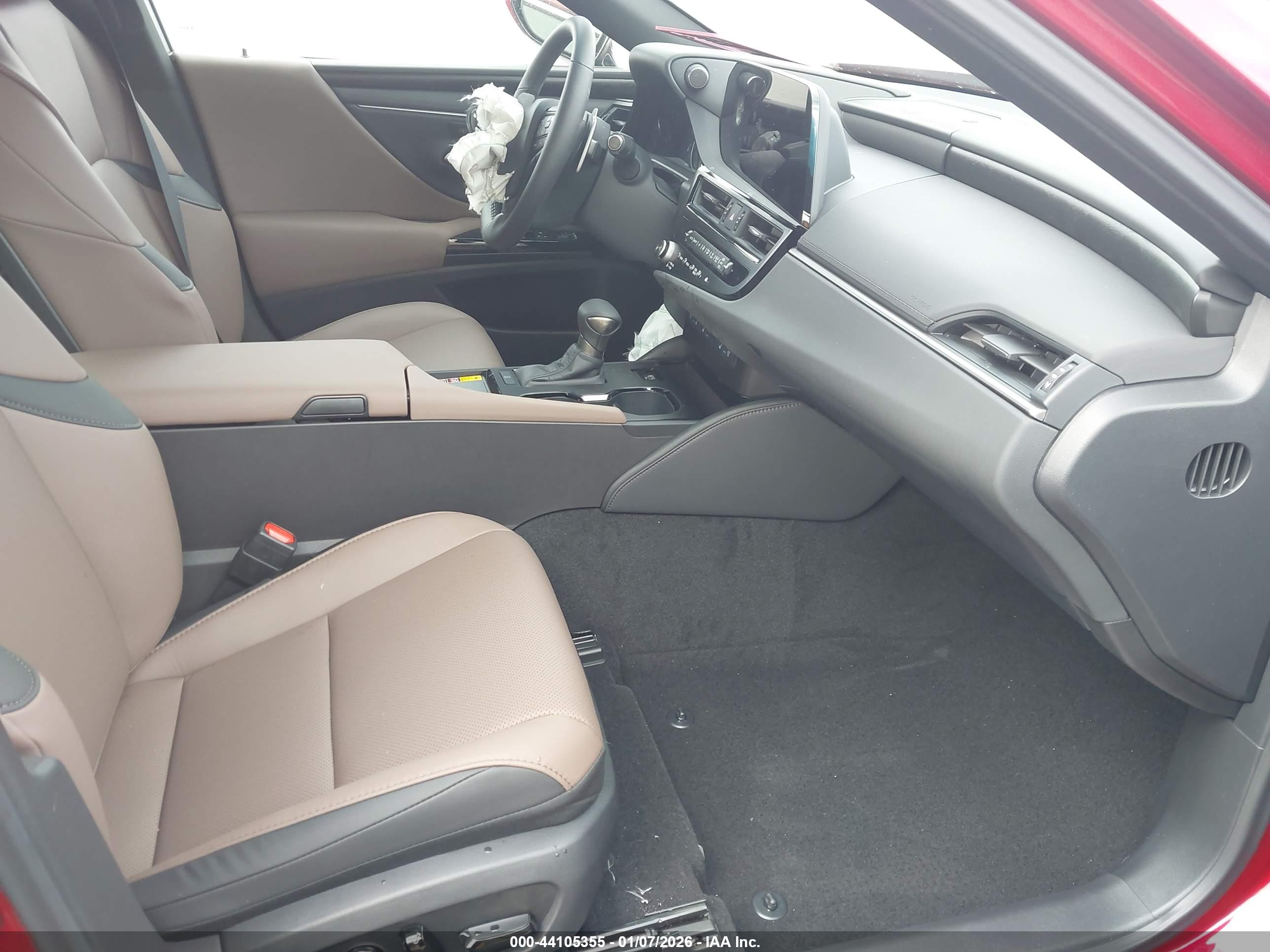 LEXUS ES image 5