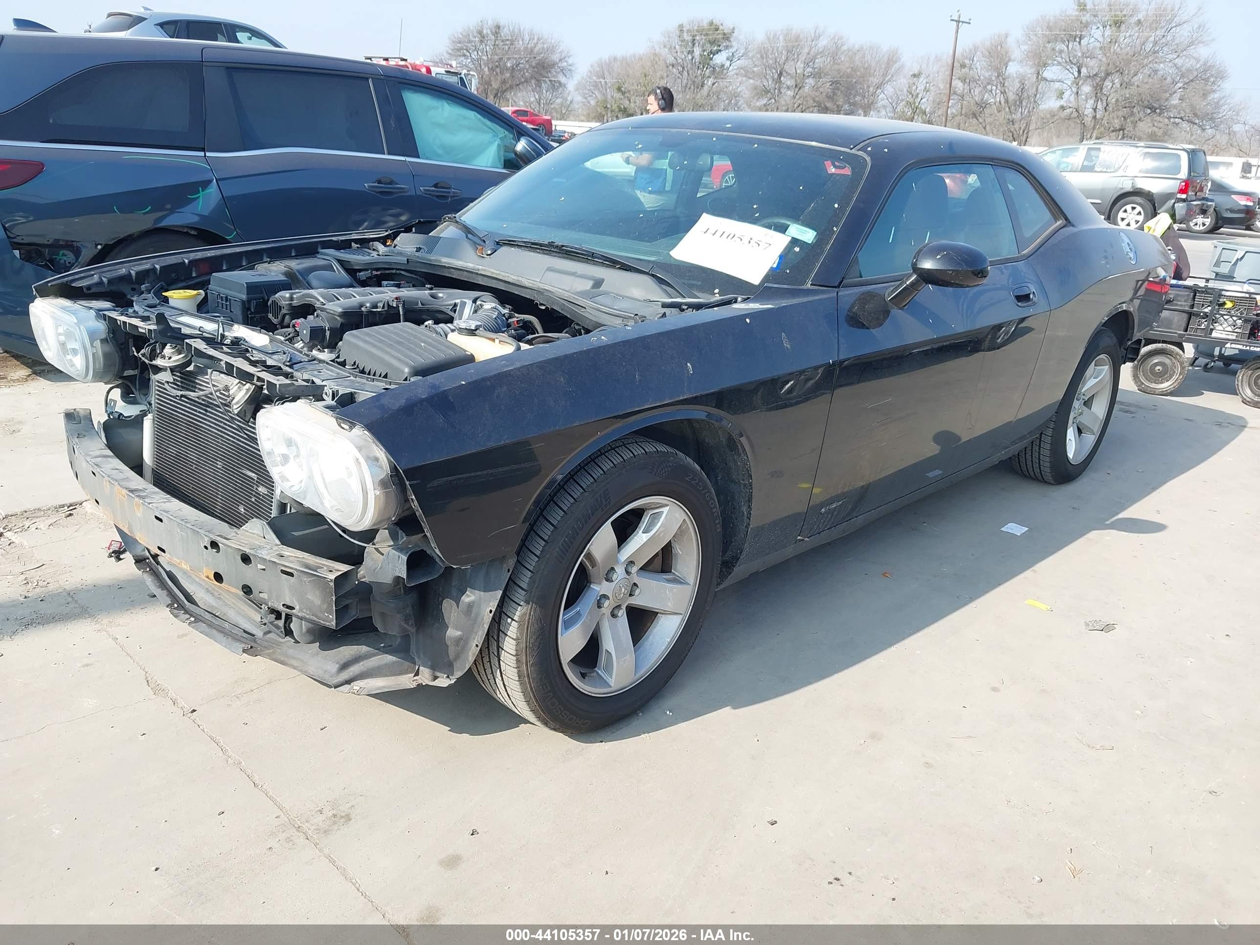 DODGE CHALLENGER image 2