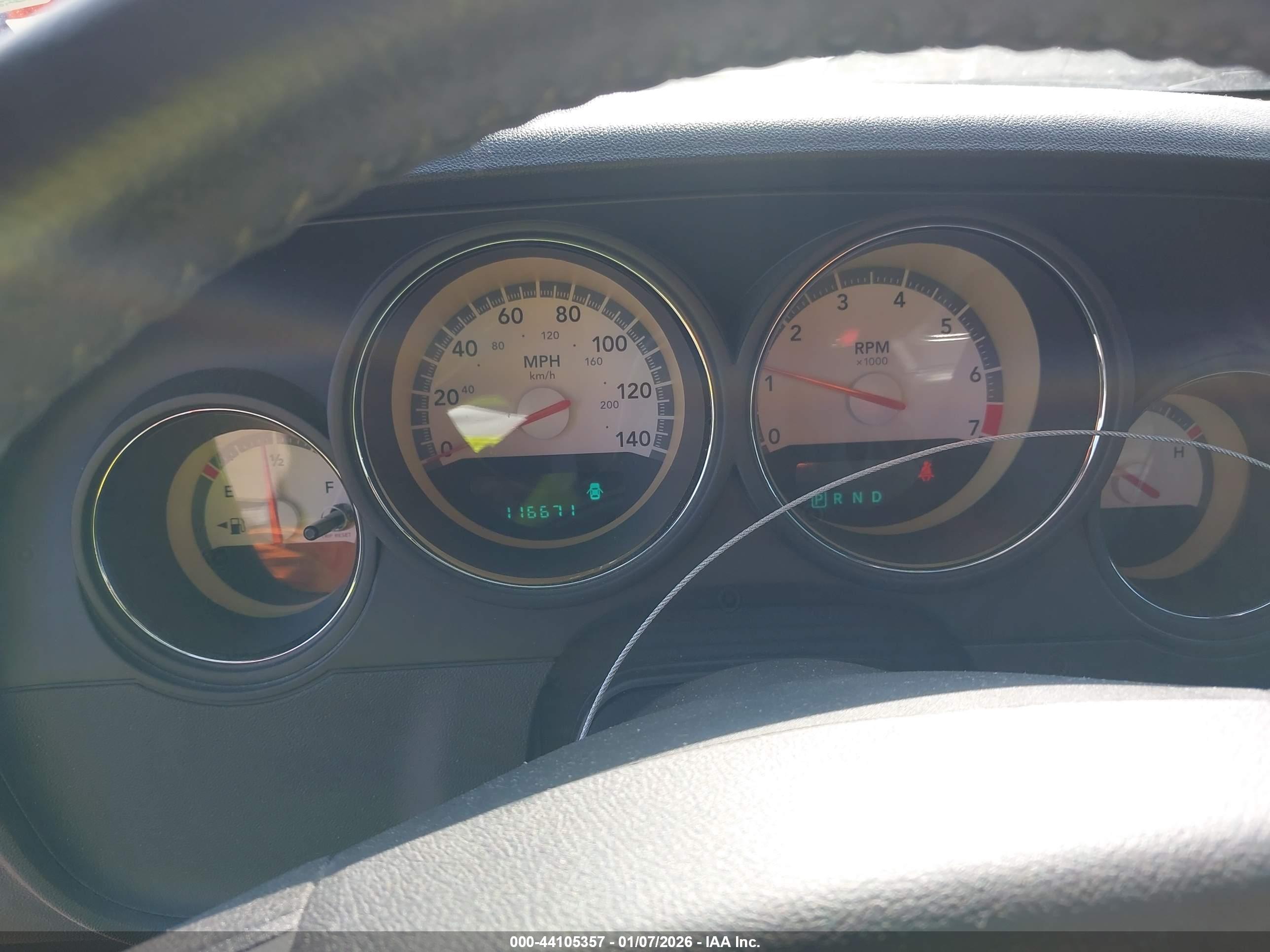 DODGE CHALLENGER image 7