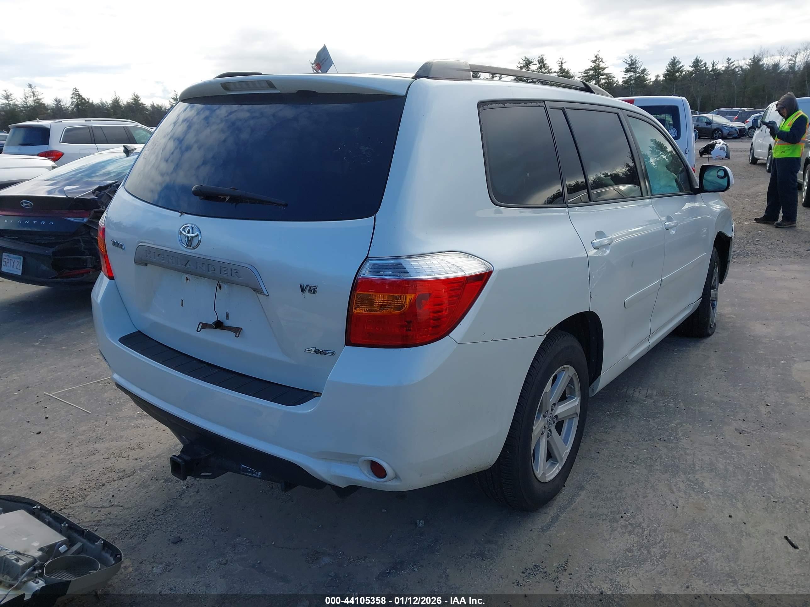 TOYOTA HIGHLANDER image 4