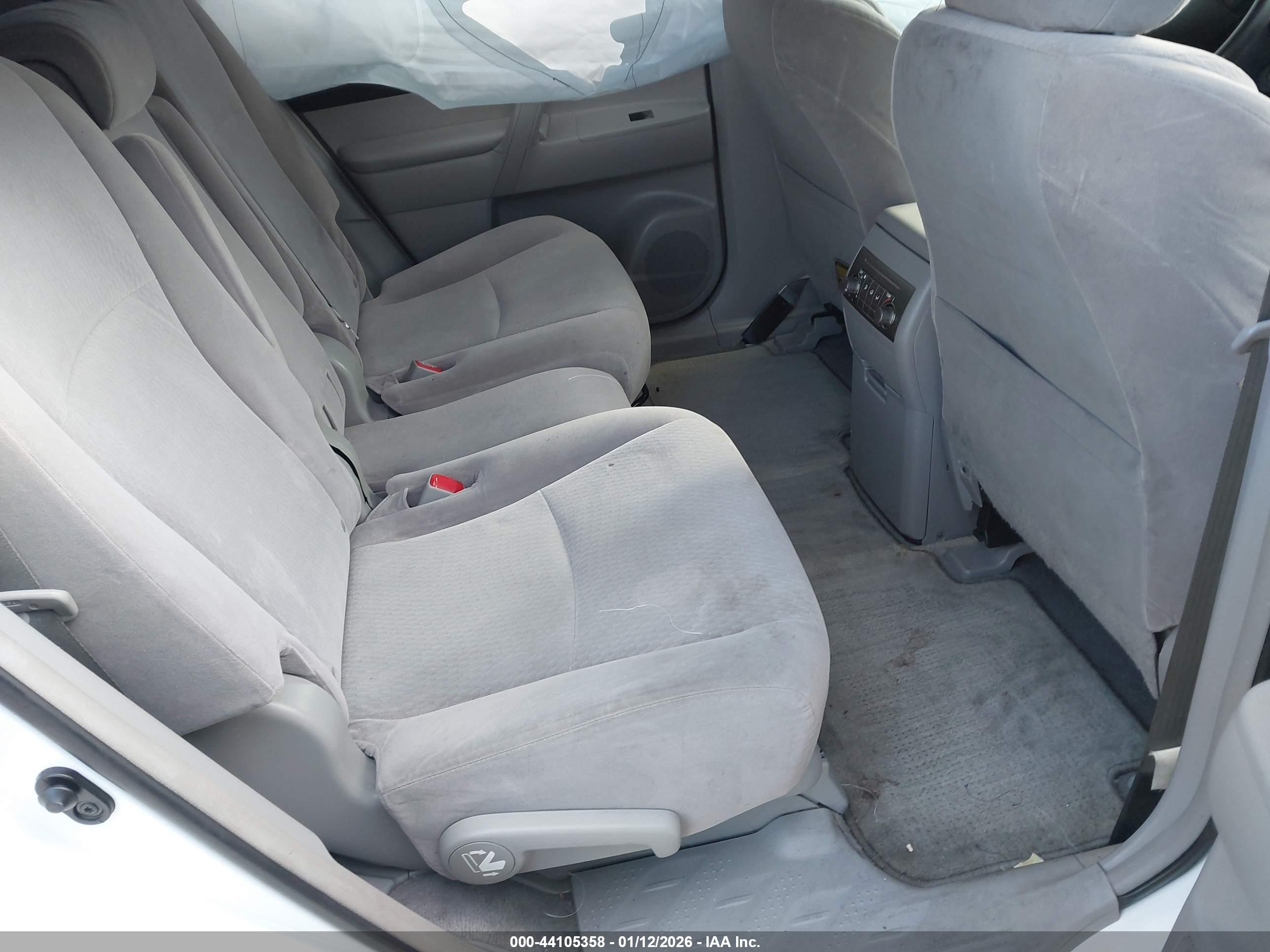 TOYOTA HIGHLANDER image 8
