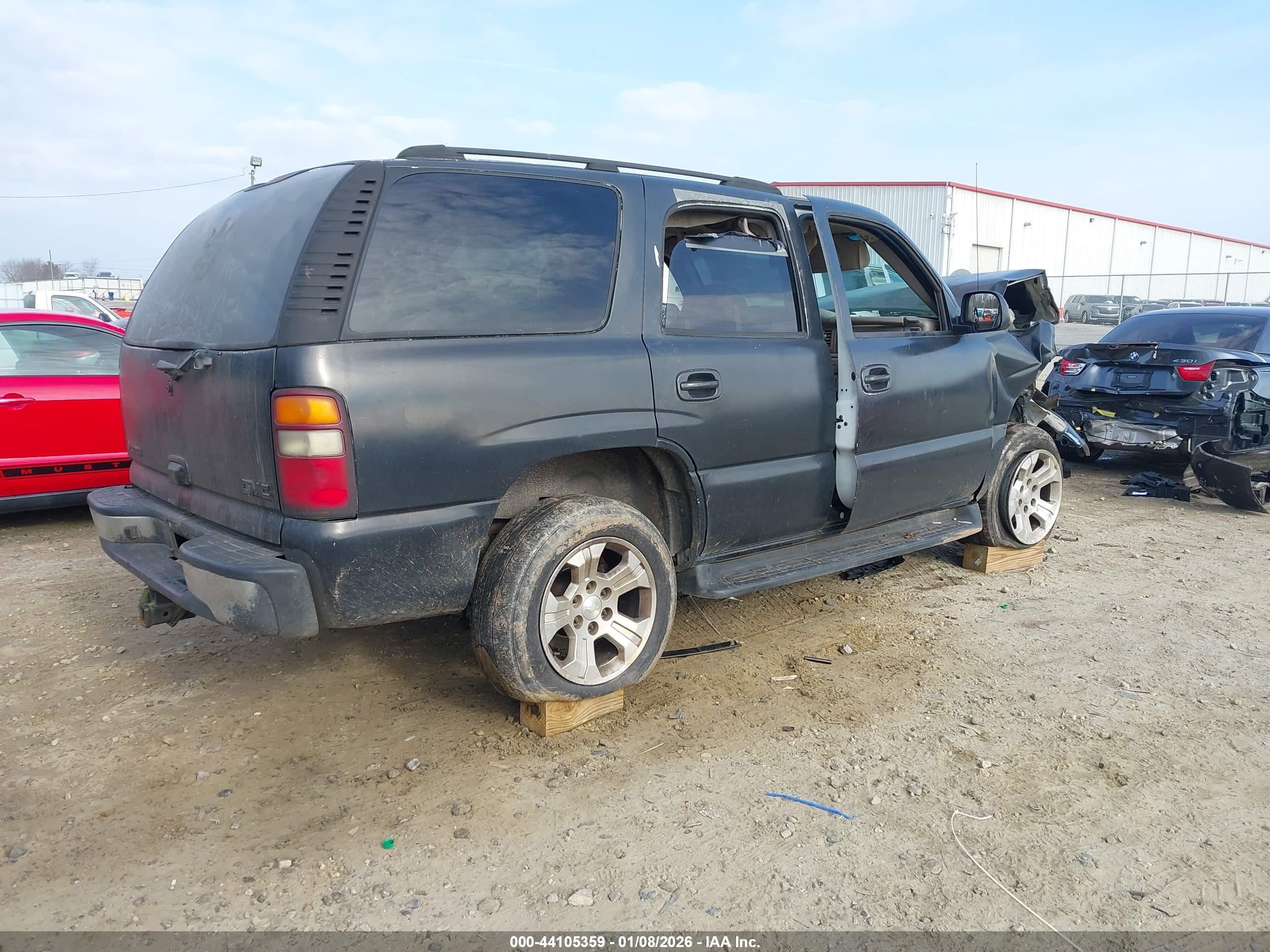 GMC YUKON image 4