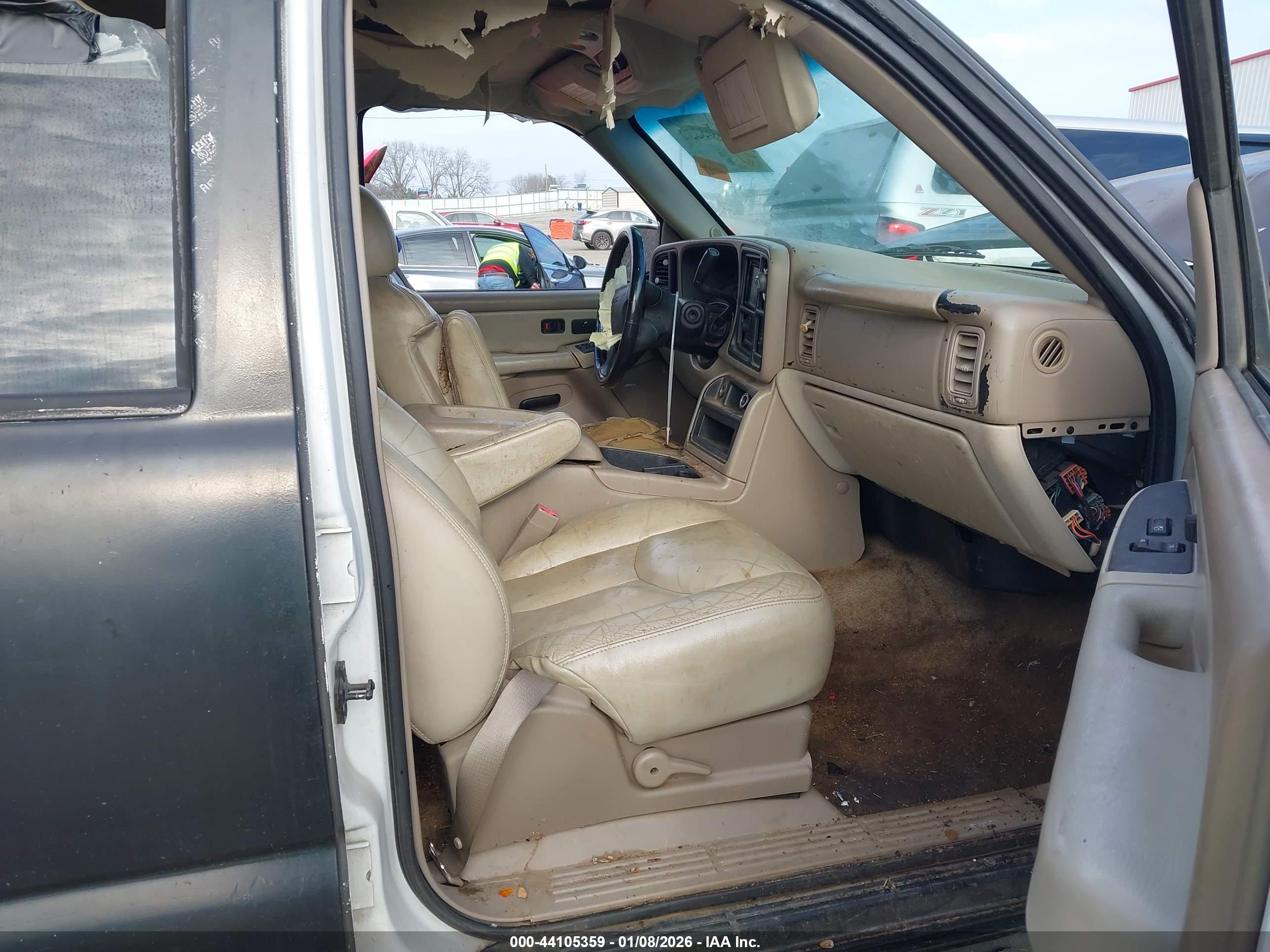 GMC YUKON image 5