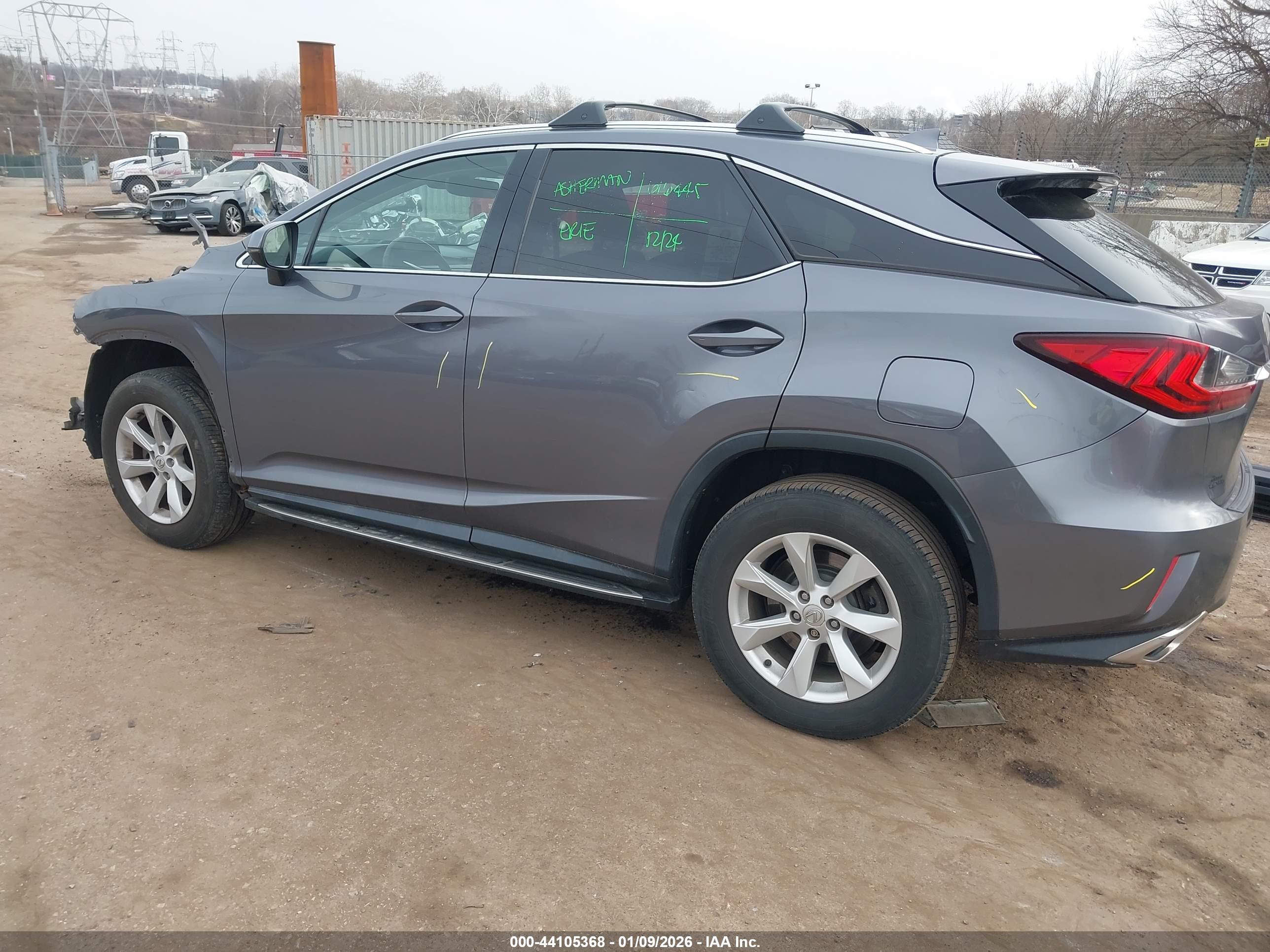 LEXUS RX image 3