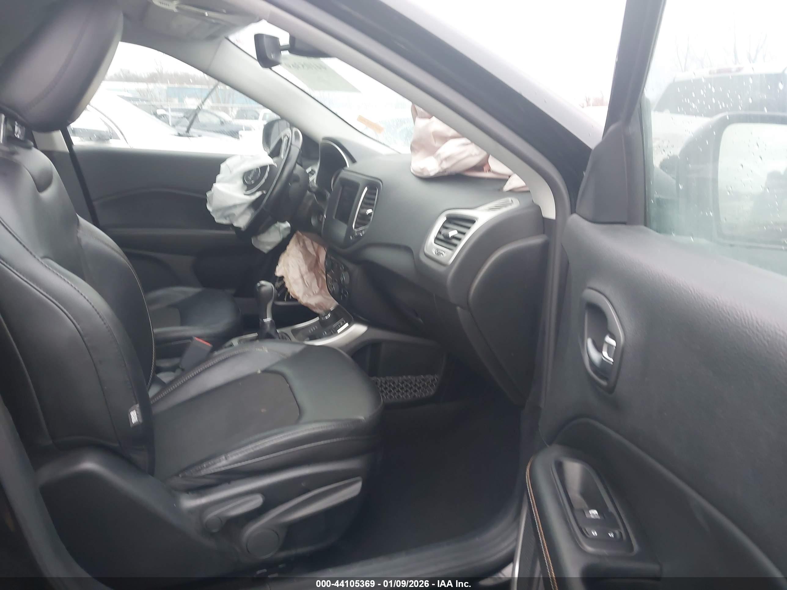 JEEP COMPASS image 5