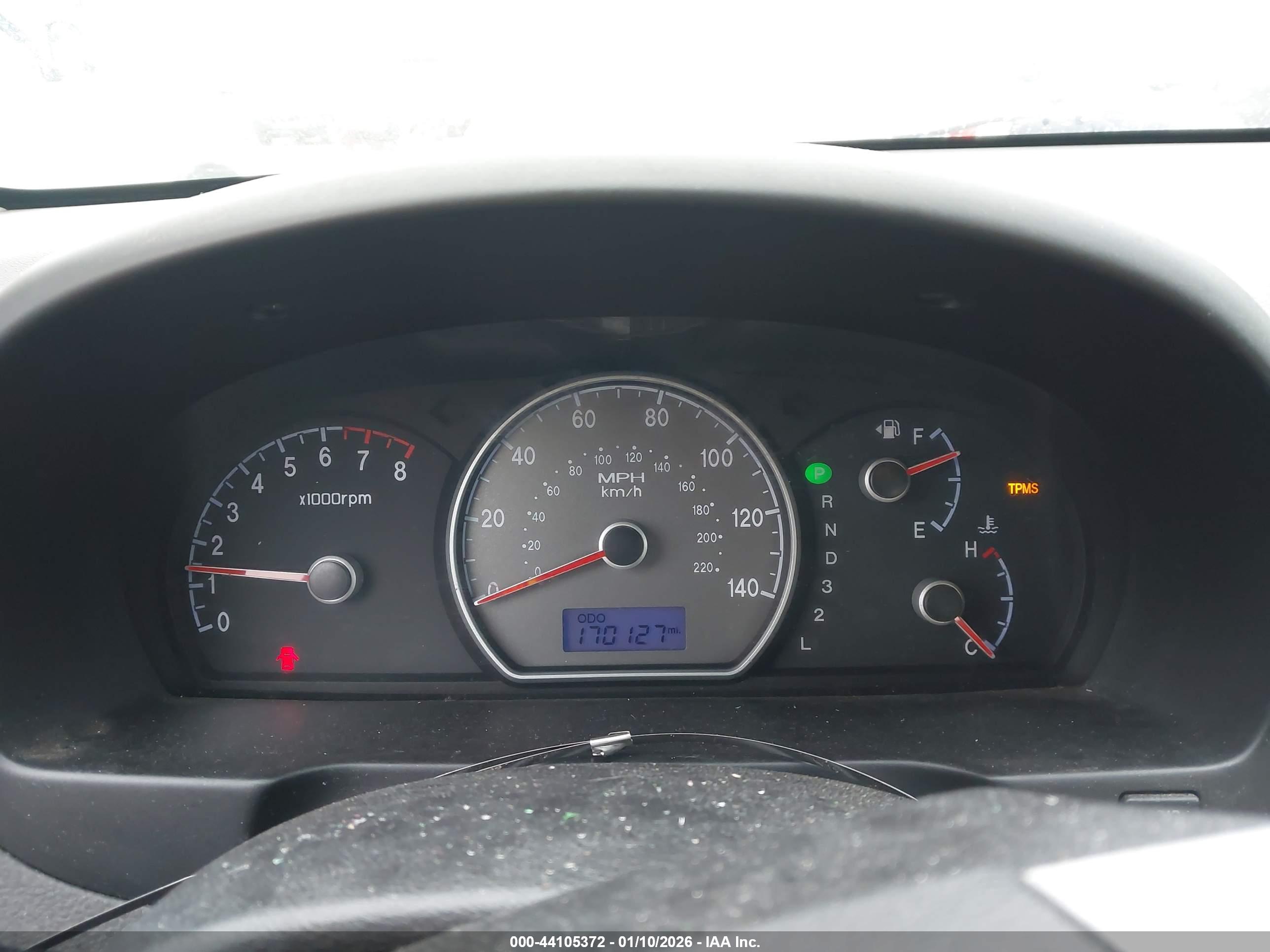 HYUNDAI ELANTRA image 7