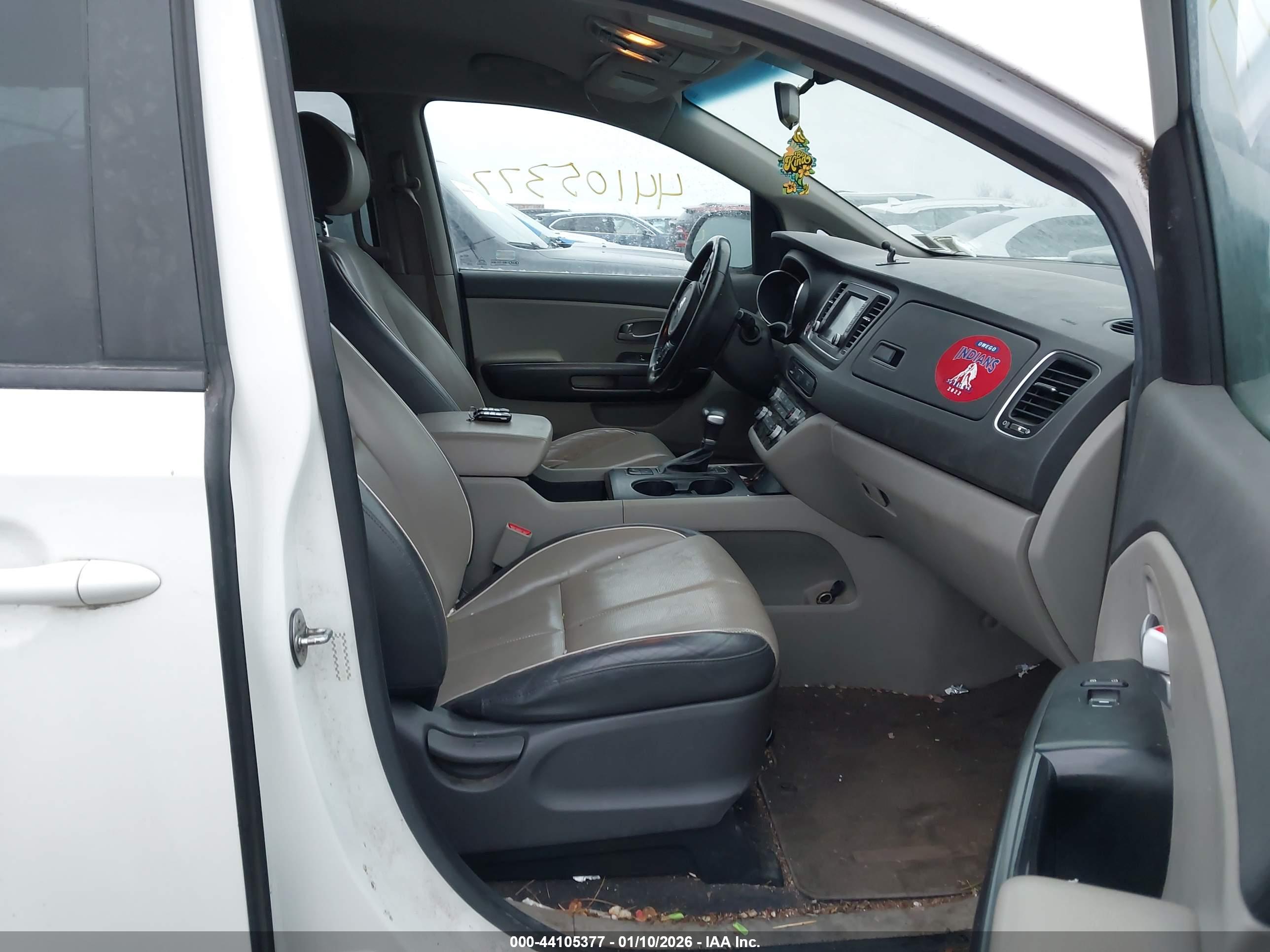 KIA SEDONA image 5