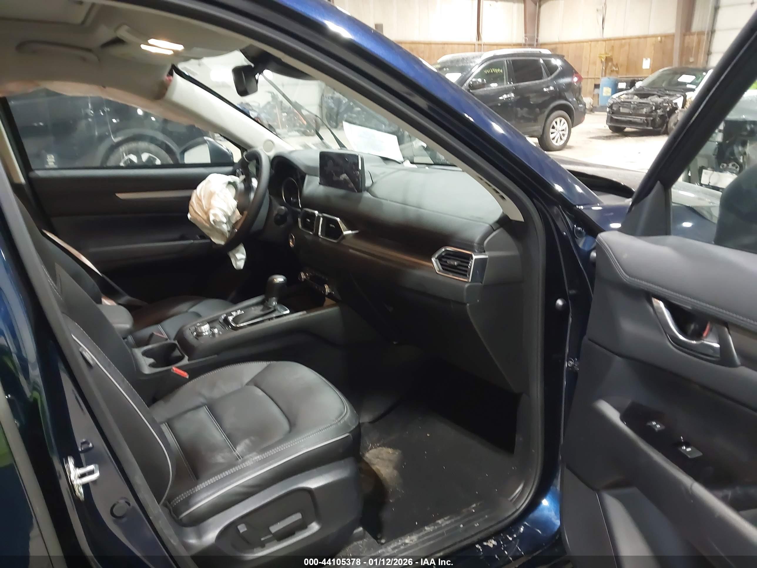 MAZDA CX-5 image 5