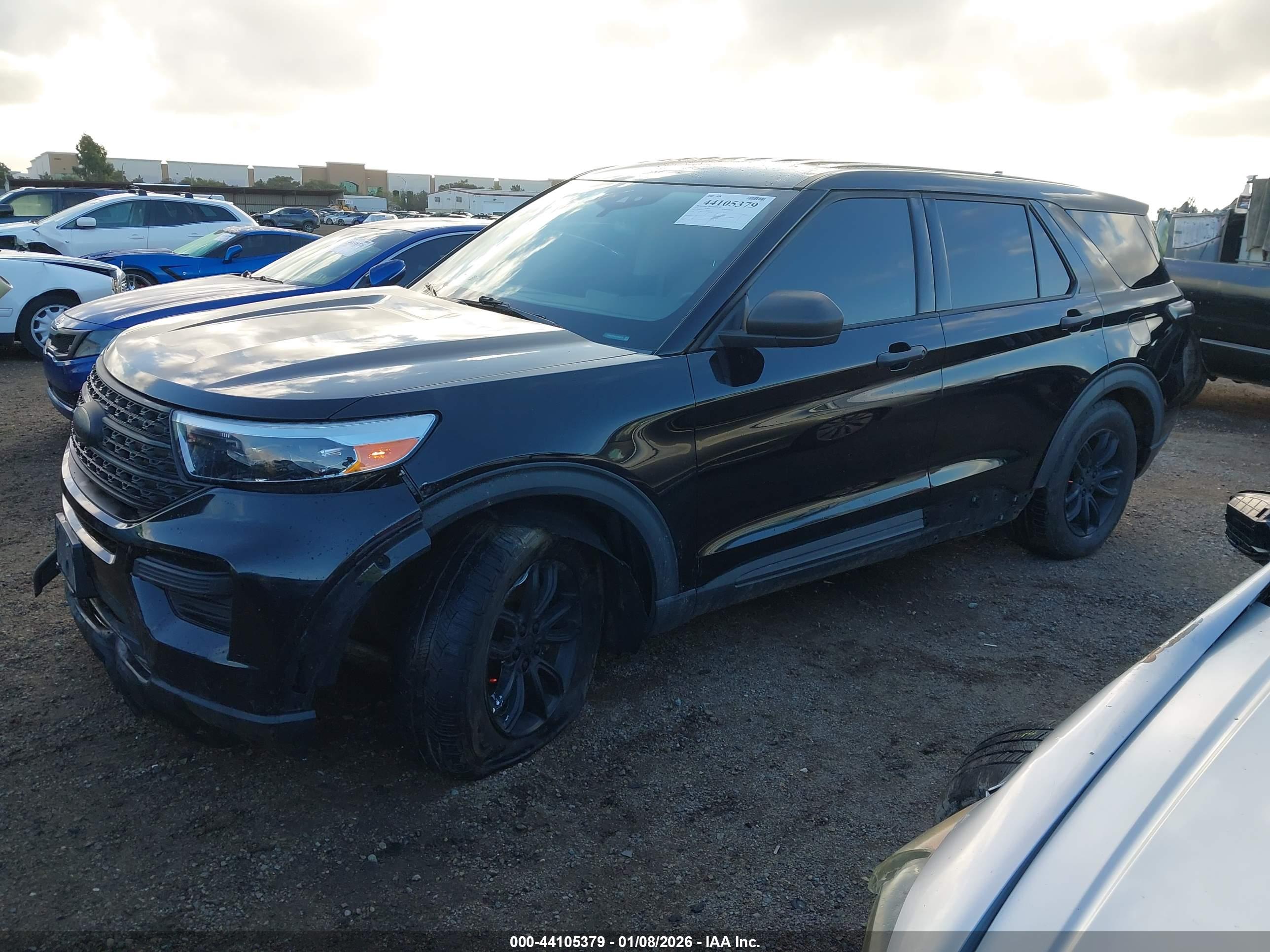 FORD EXPLORER image 2