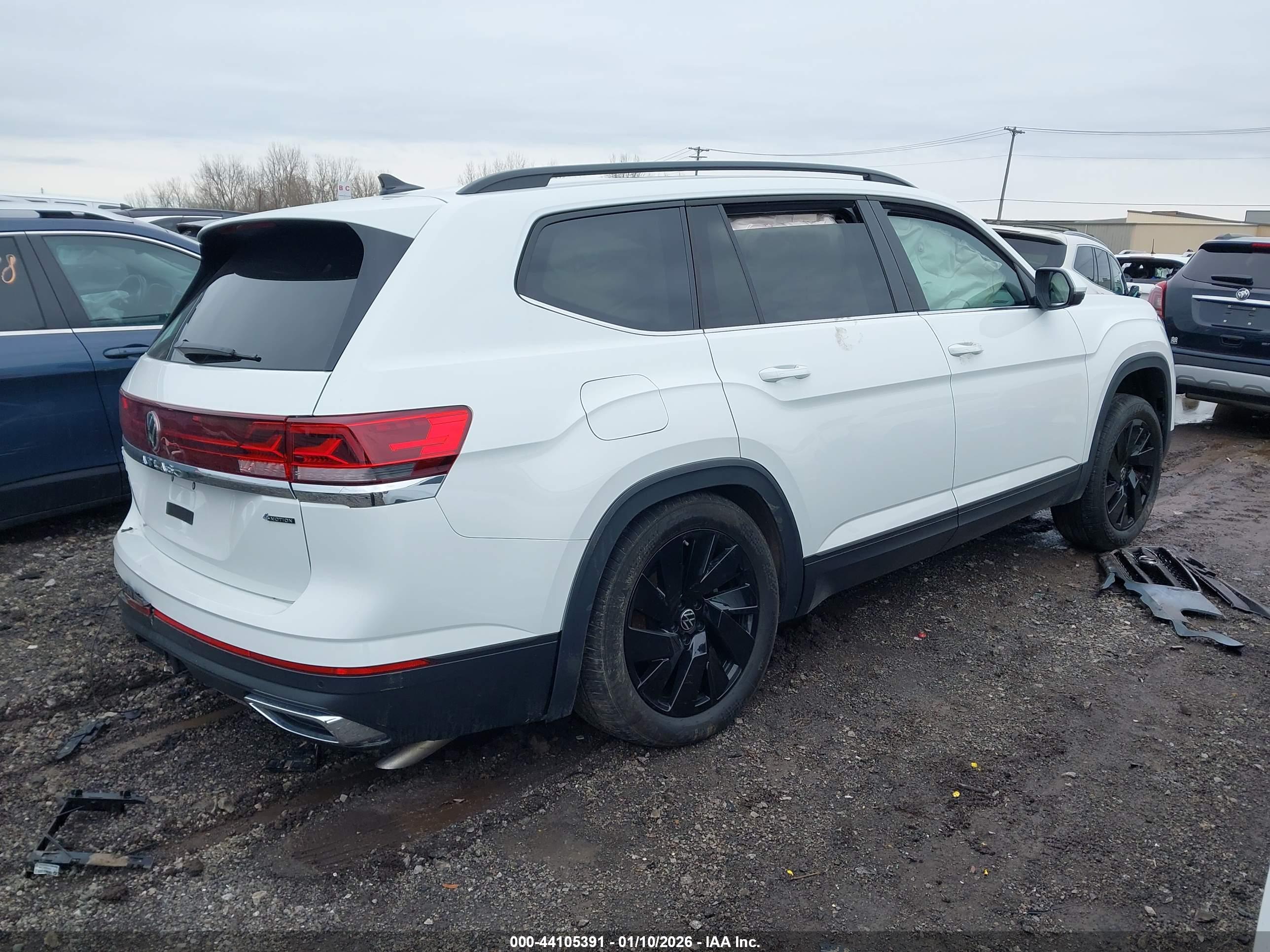 VOLKSWAGEN ATLAS image 4