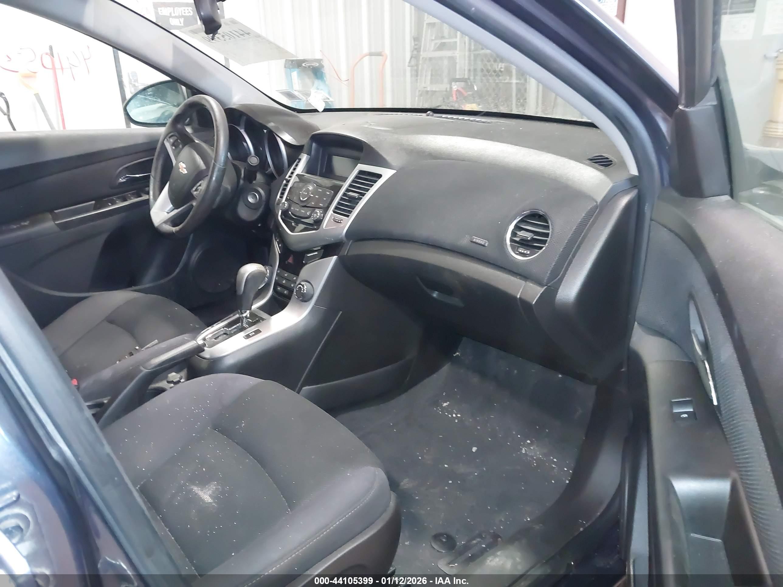 CHEVROLET CRUZE image 5