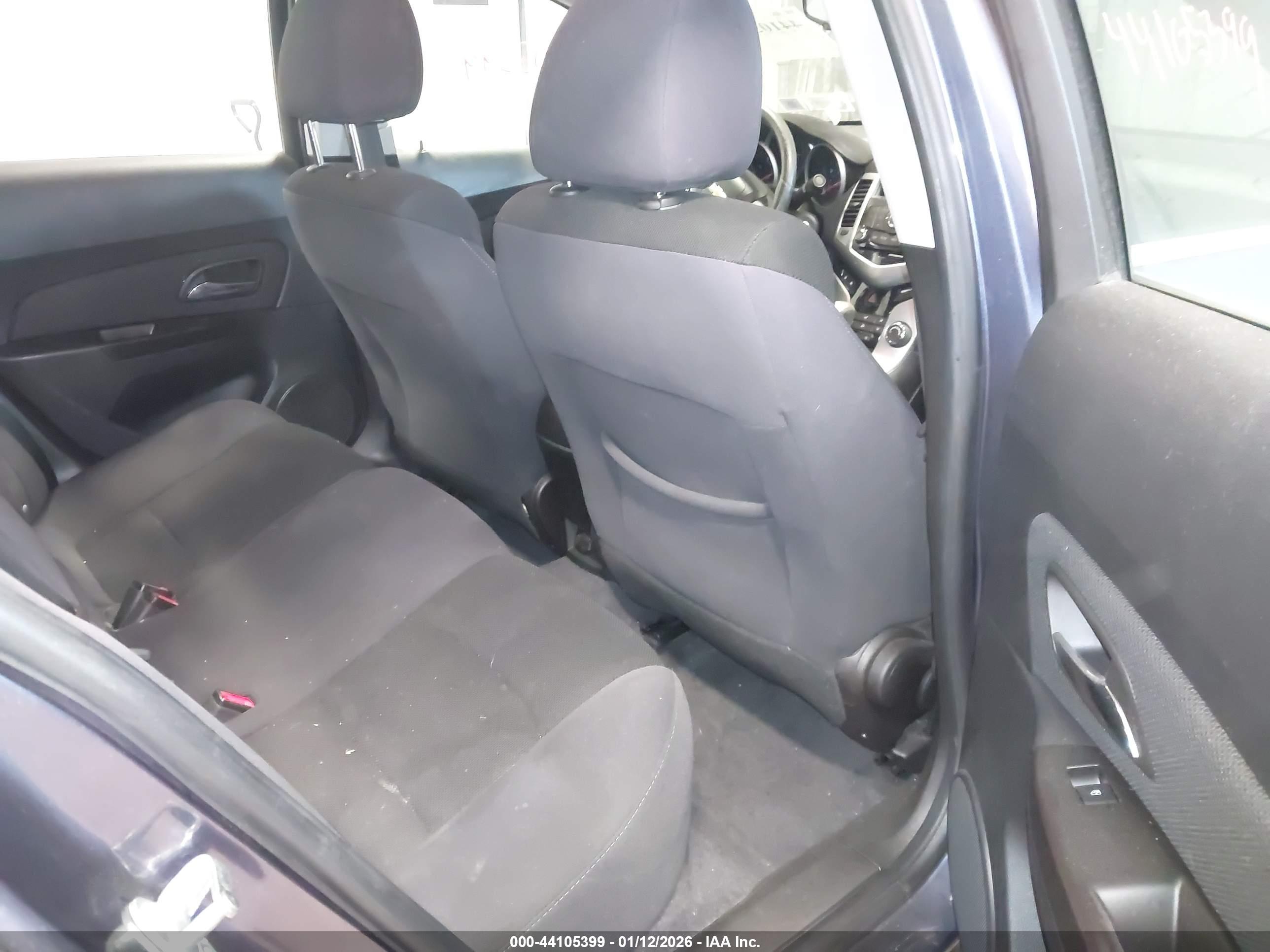 CHEVROLET CRUZE image 8