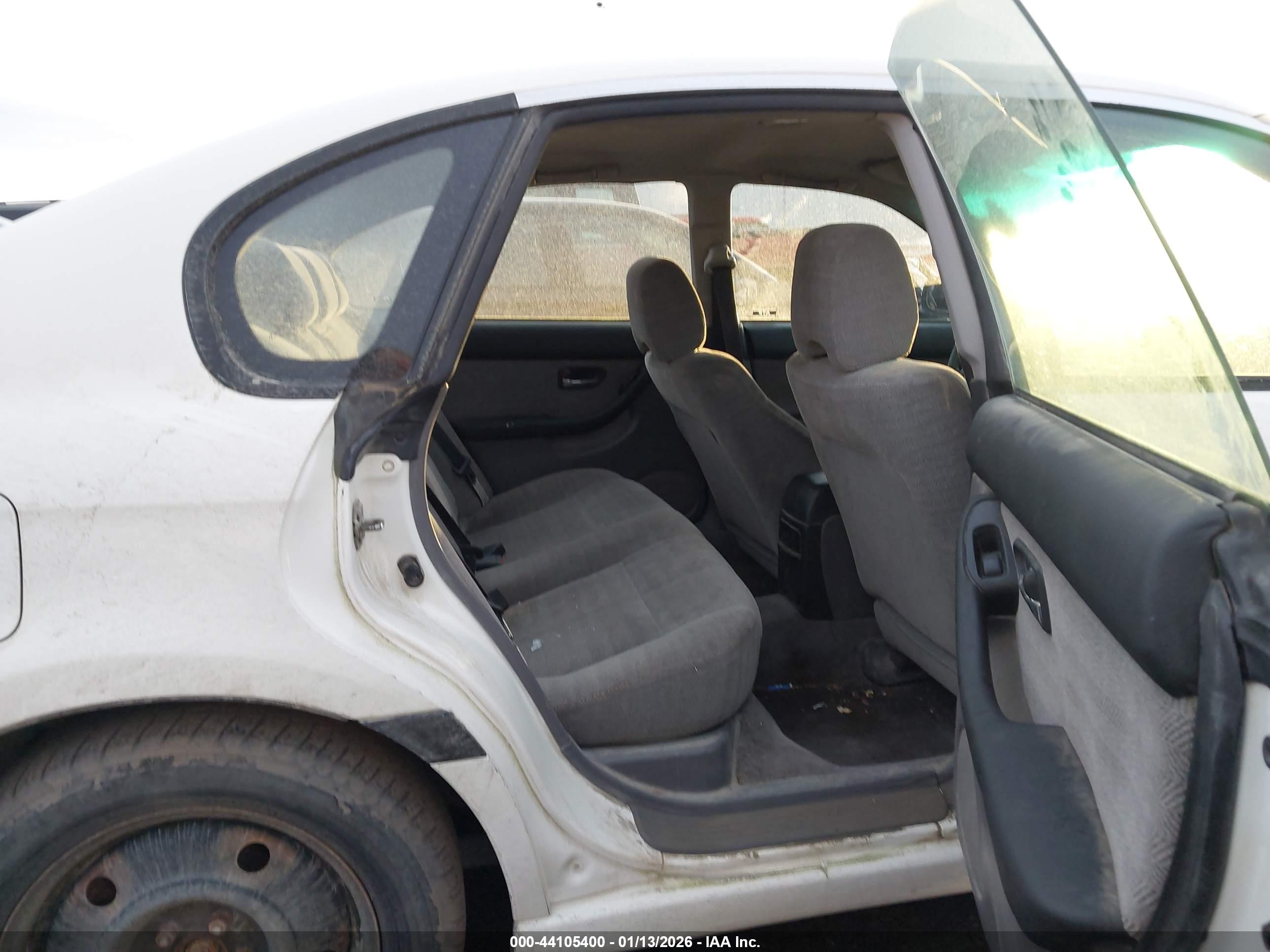 SUBARU LEGACY image 8