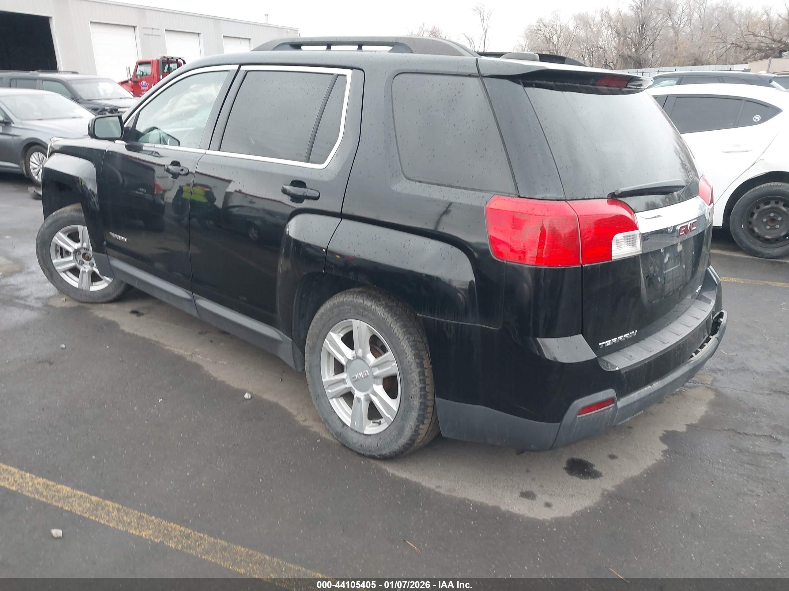 GMC TERRAIN image 3