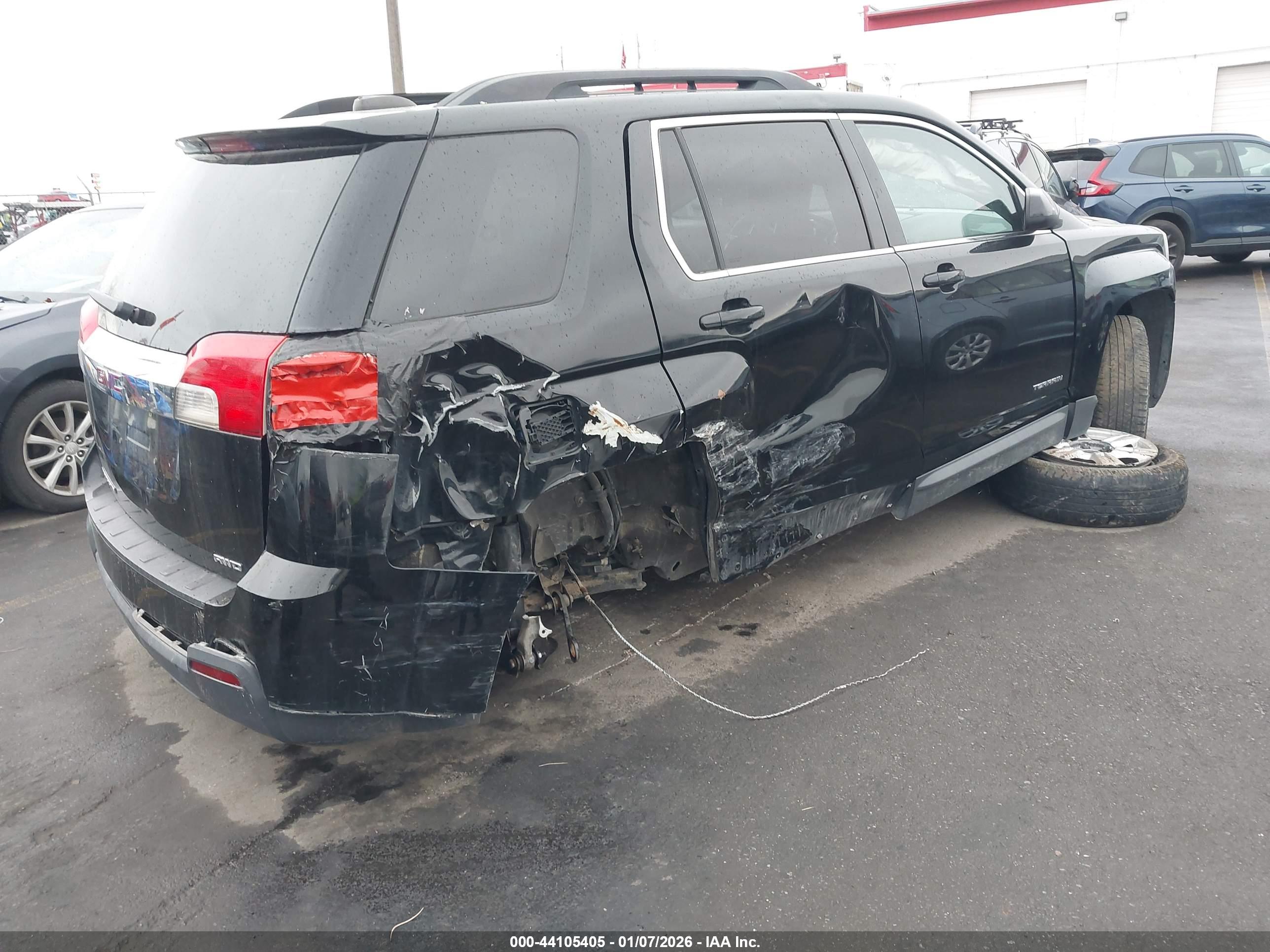 GMC TERRAIN image 4