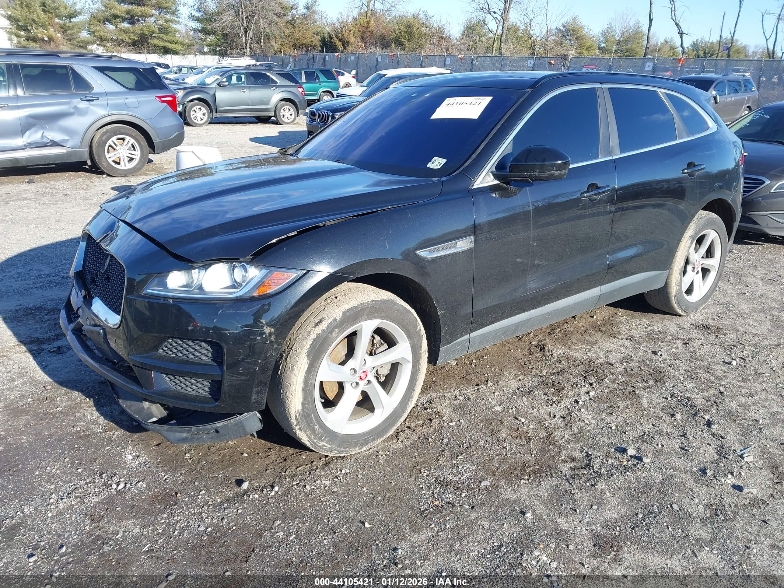 JAGUAR F-PACE image 2