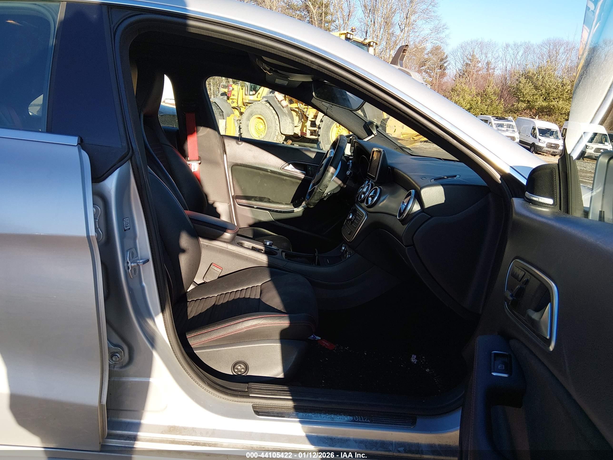 MERCEDES-BENZ CLA image 5