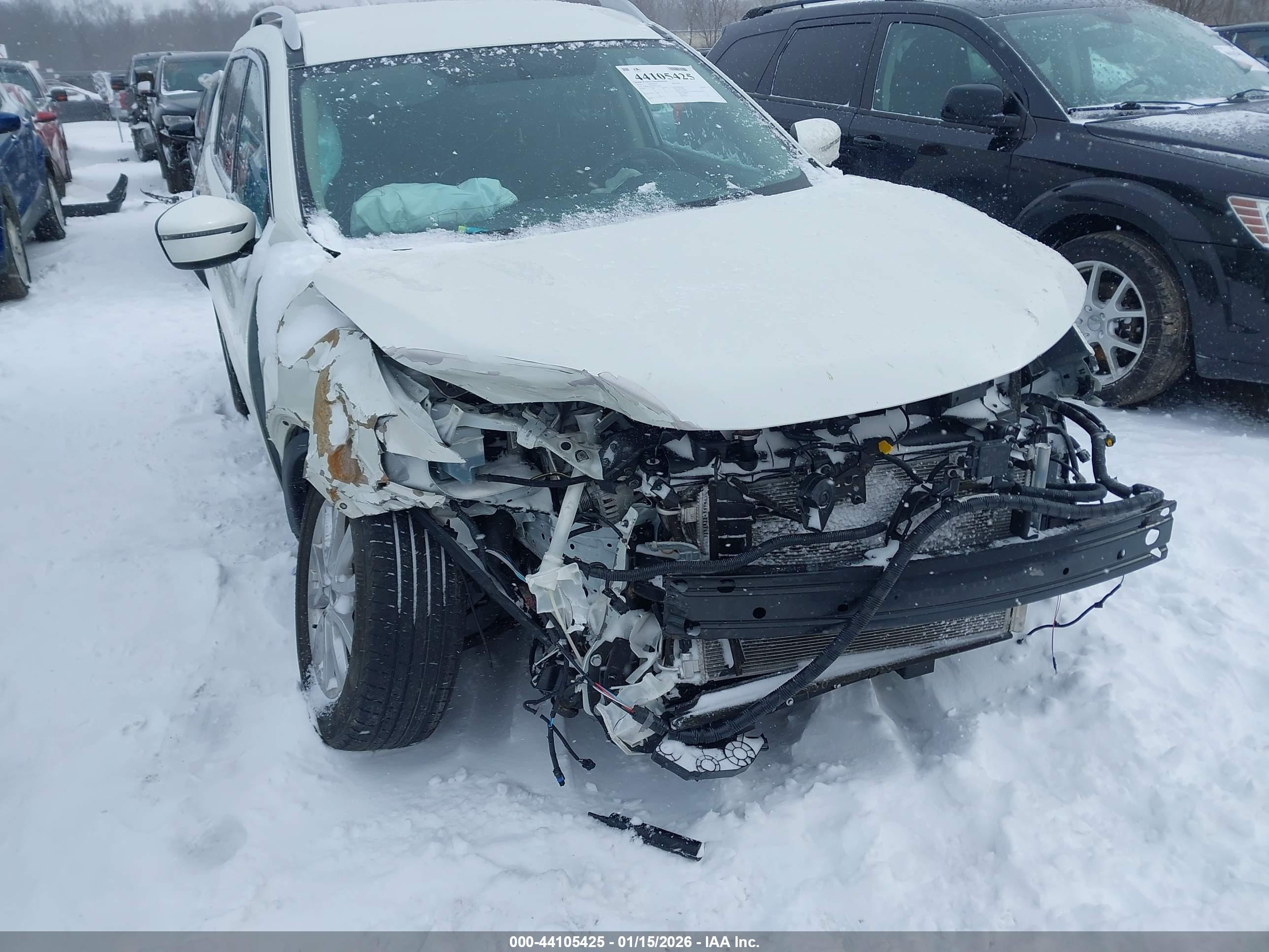 NISSAN ROGUE image 6
