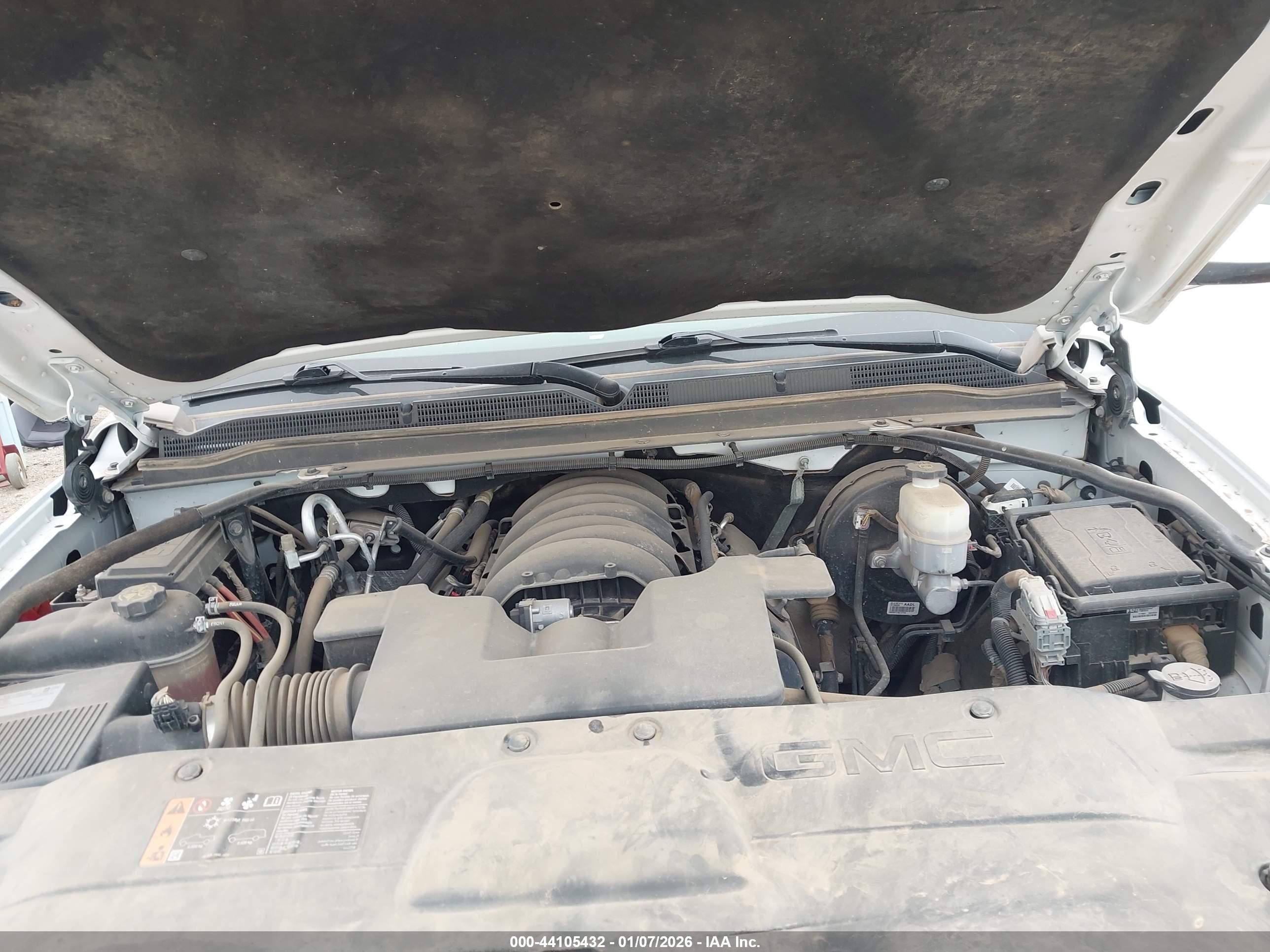 GMC YUKON image 10